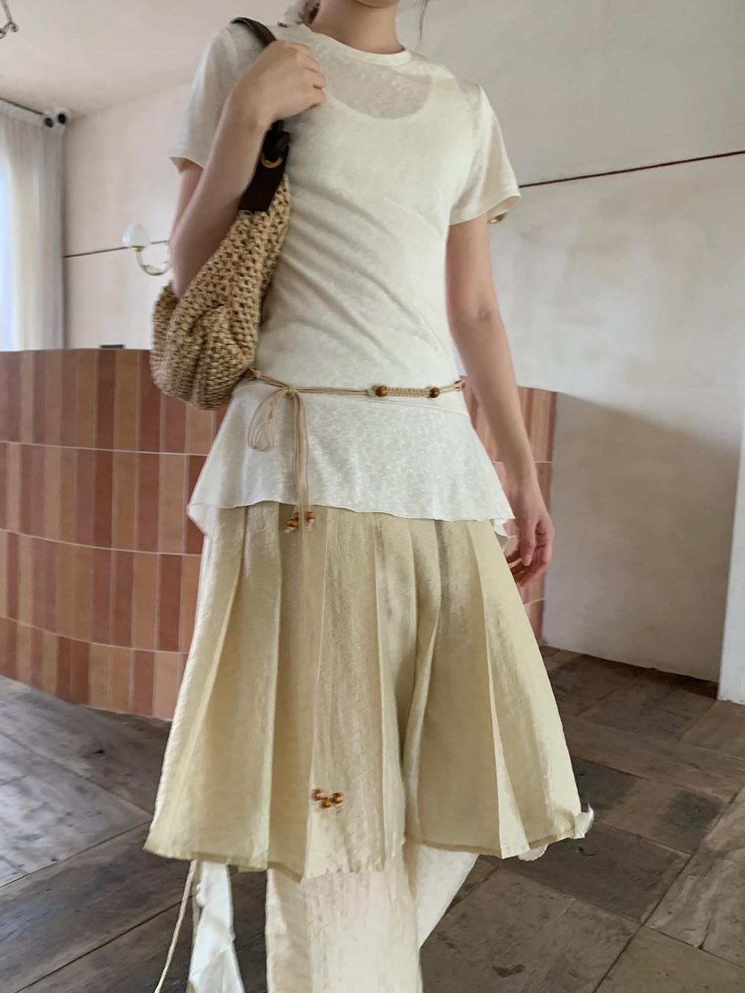 Dorydory Flowy Ribbon Hem T-shirt with Elastic Waist