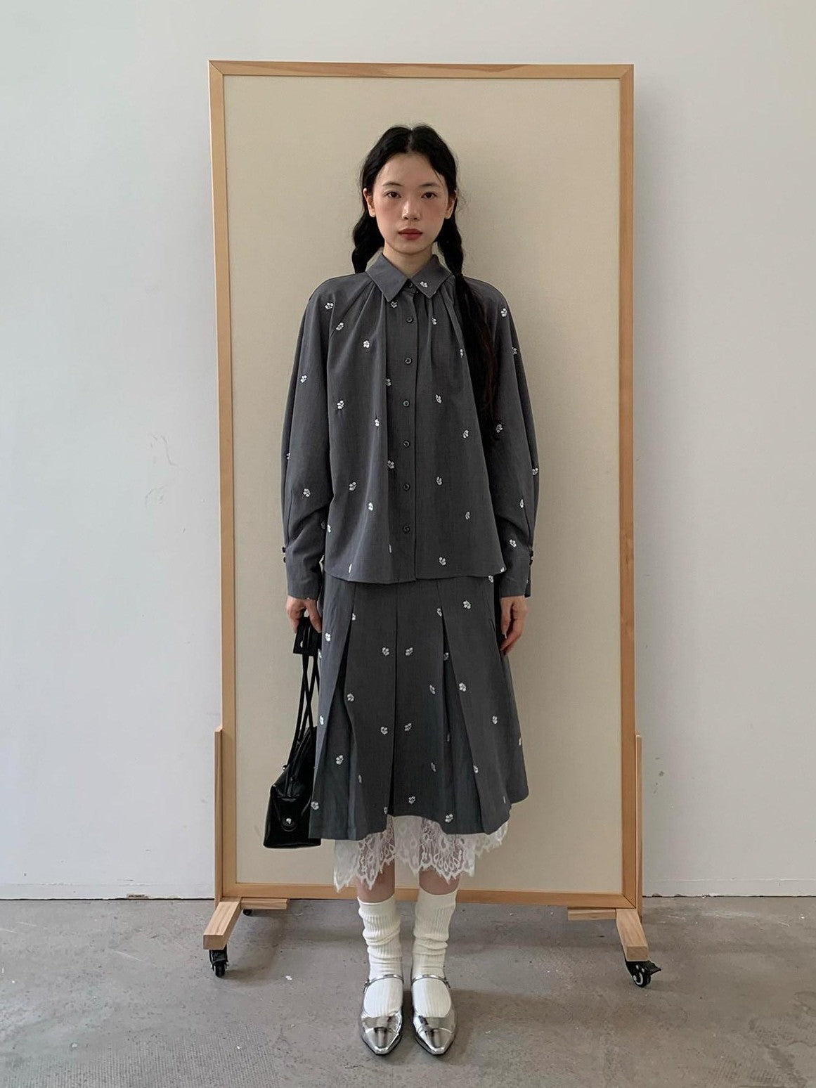 Dorydory Gray Embroidered Polo Collar Women&