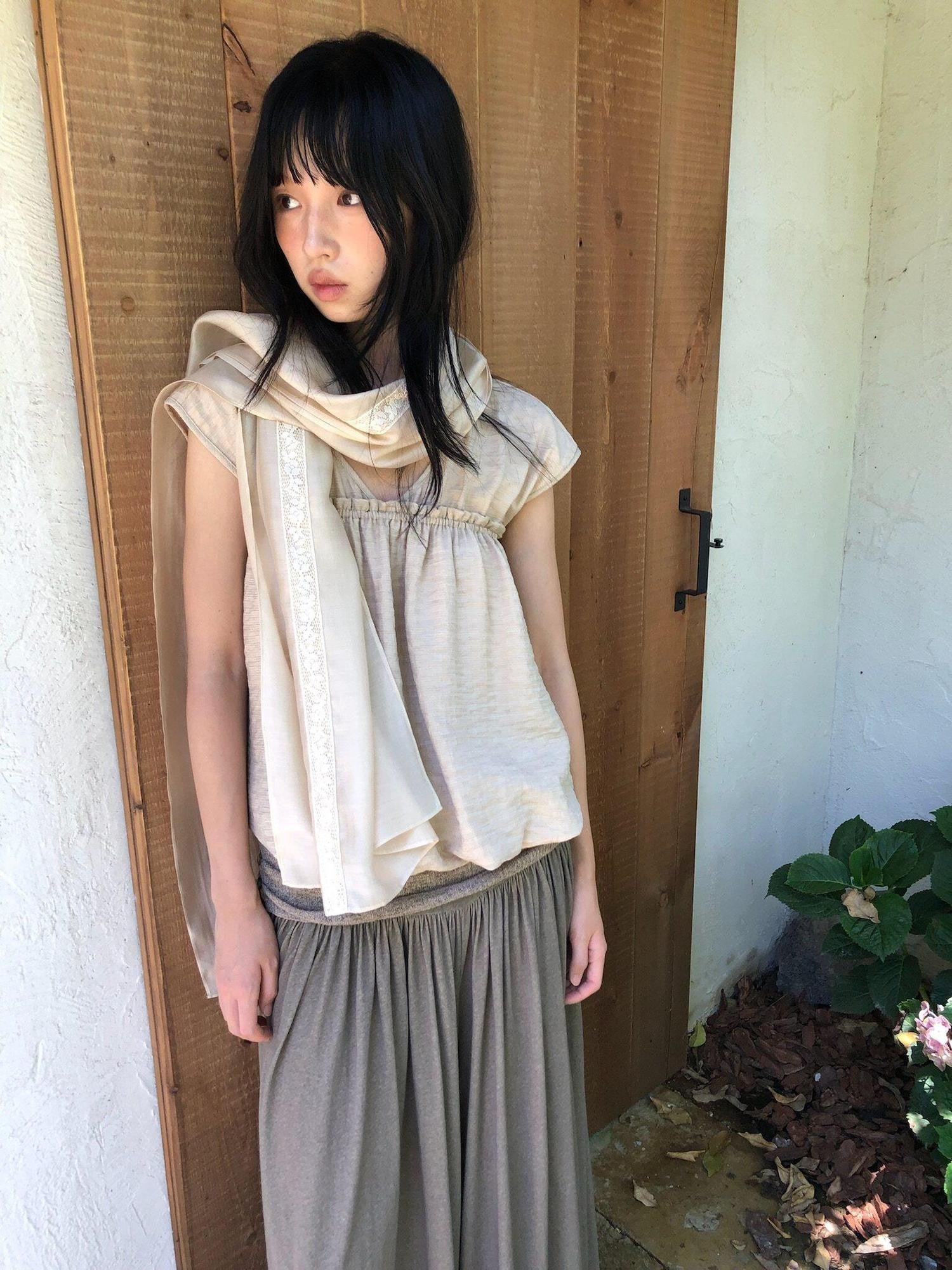 Dorydory Khaki Ruched V-neck Cropped Bubble Hem Women&