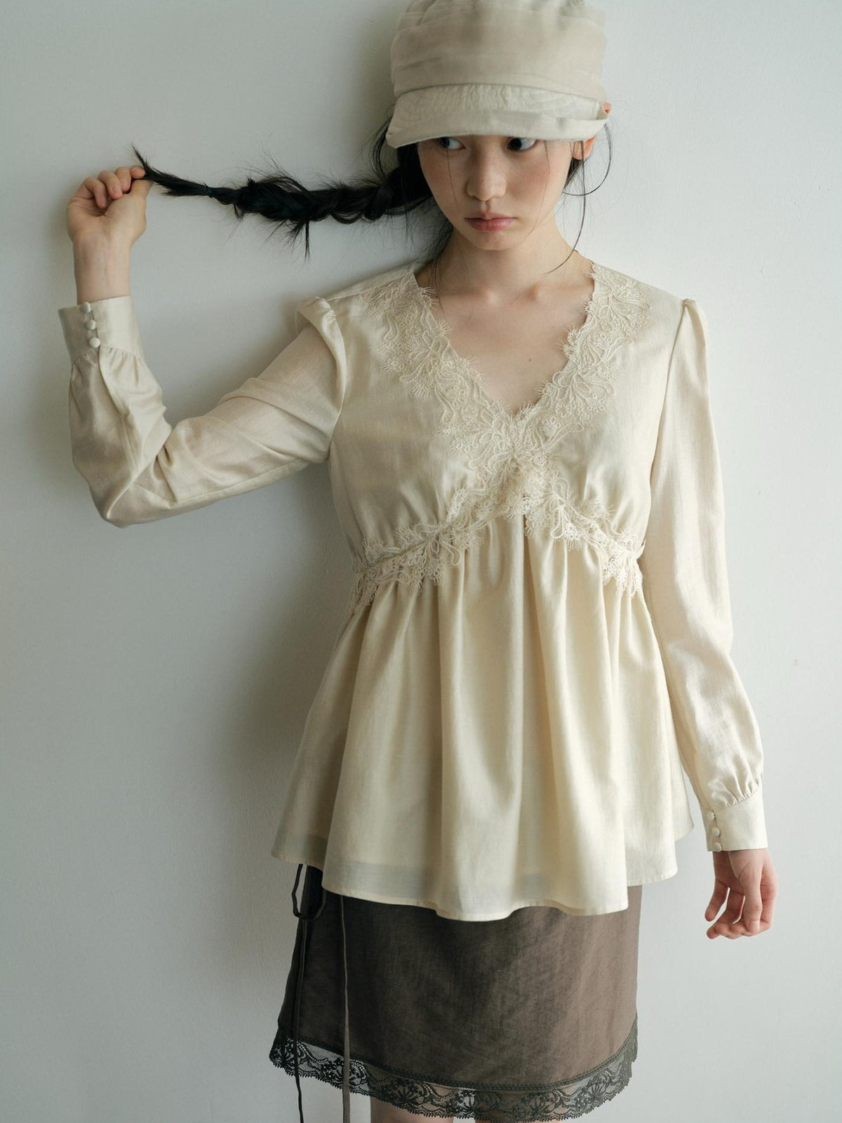 Dorydory Lace Trim V-neck Long Sleeve Waist Tie Women&