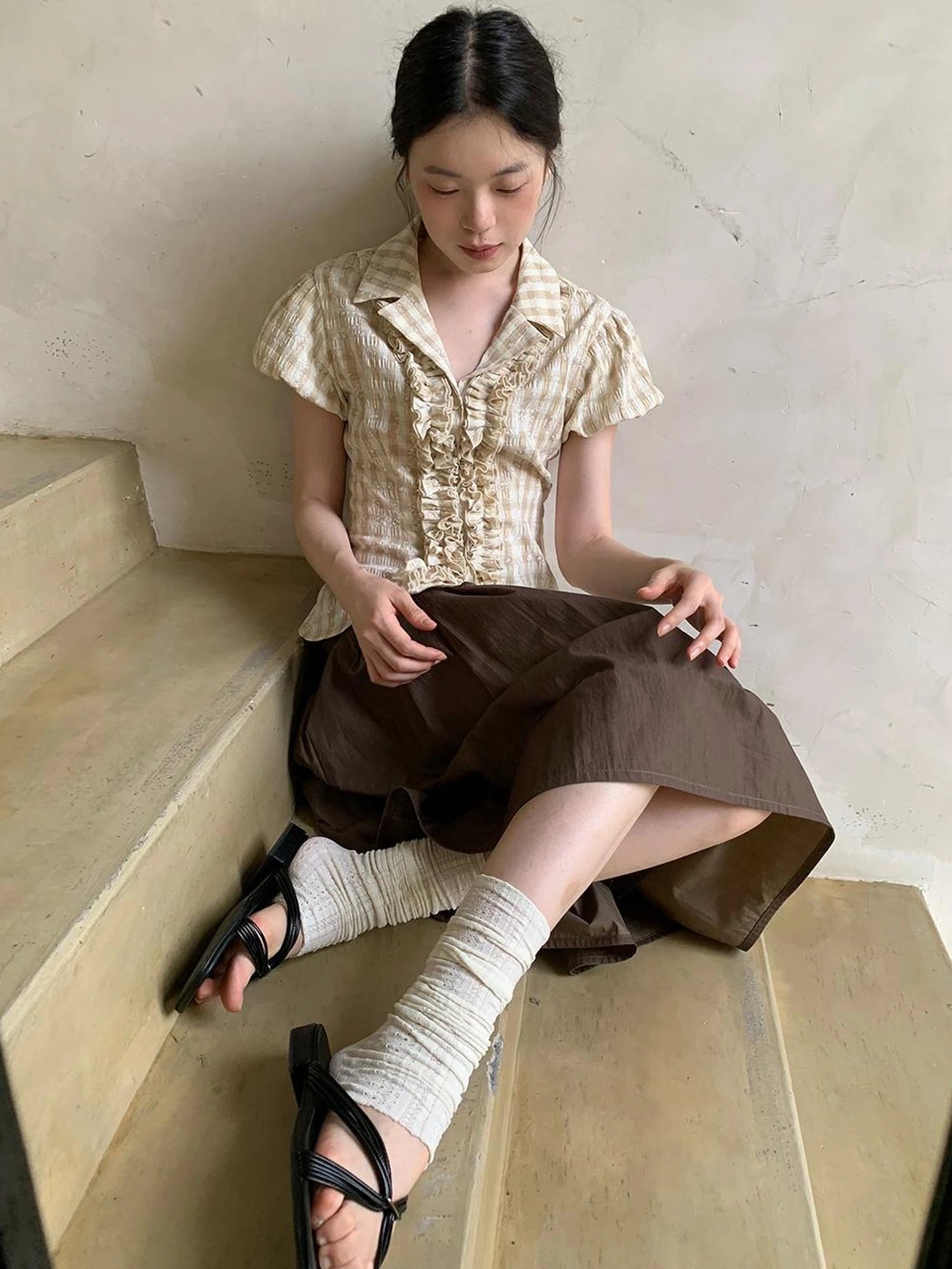 Lace Trimmed Floral Print Short Sleeve Blouse With Puff Sleeves