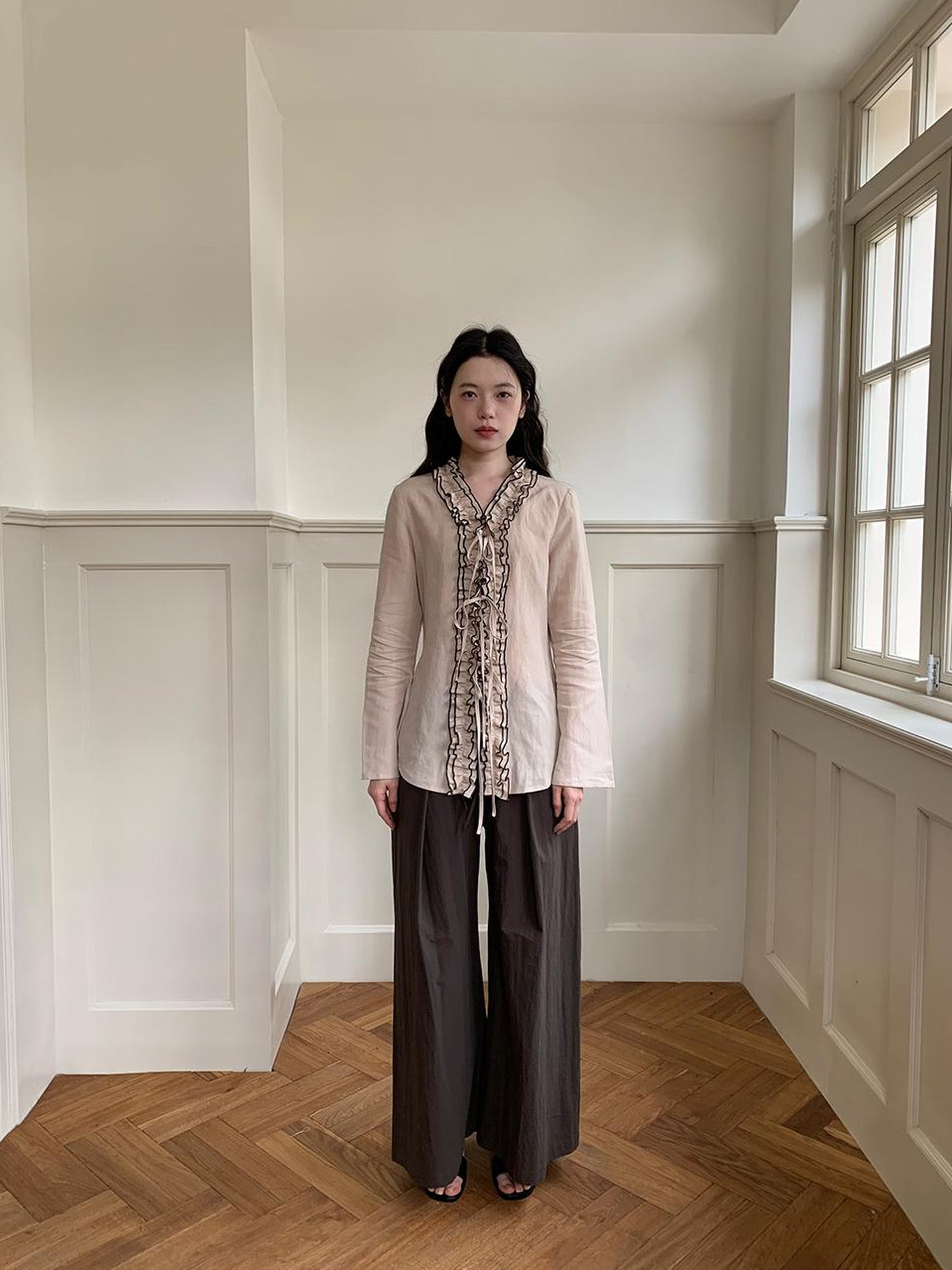 Dorydory Lace Trimmed Tied Waist Linen Blend Shirt