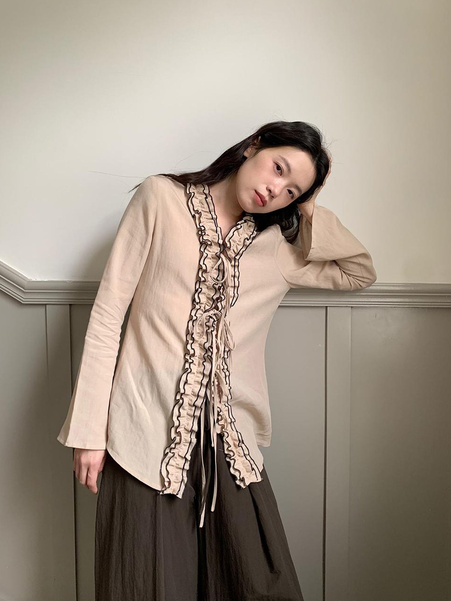 Dorydory Lace Trimmed Tied Waist Linen Blend Shirt