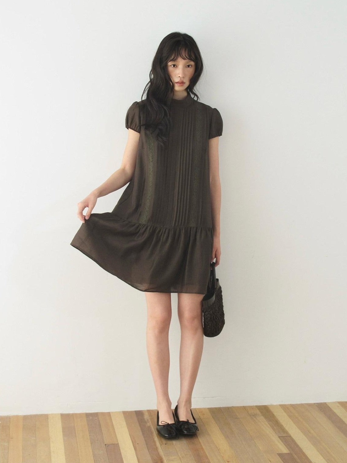 Dorydory Lace Tuck Pleat Half High Collar Women&