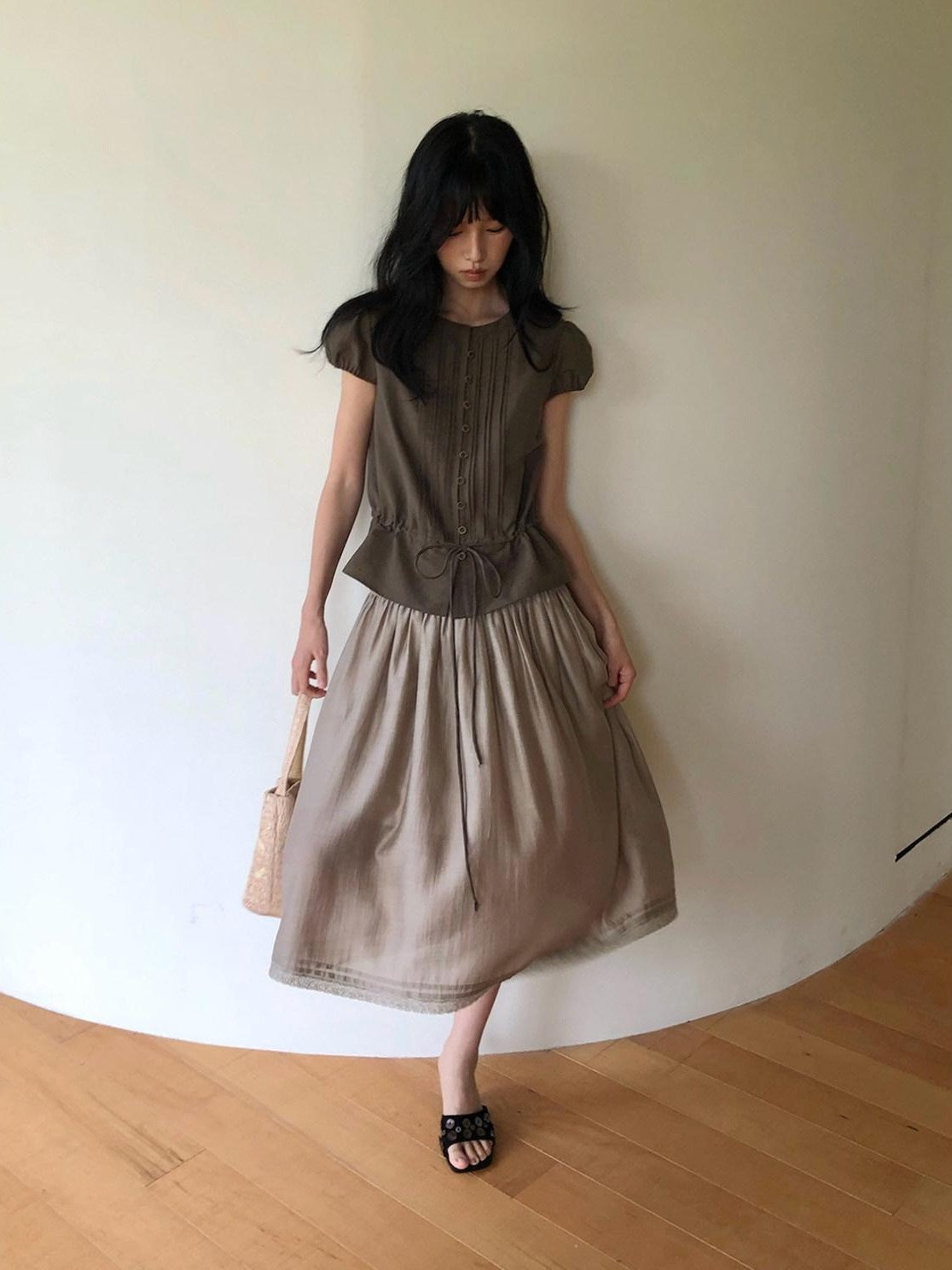 Dorydory Milk Tea Tie Waist Tuck Pleat Lace High Waist Women&