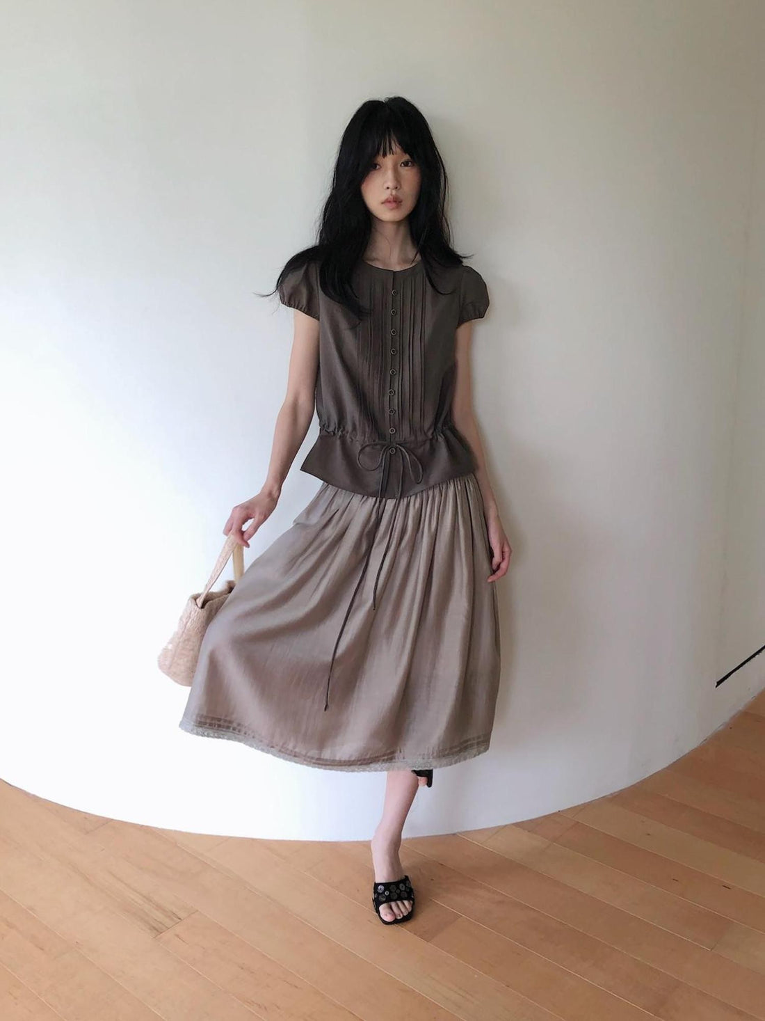 Dorydory Milk Tea Tie Waist Tuck Pleat Lace High Waist Women&