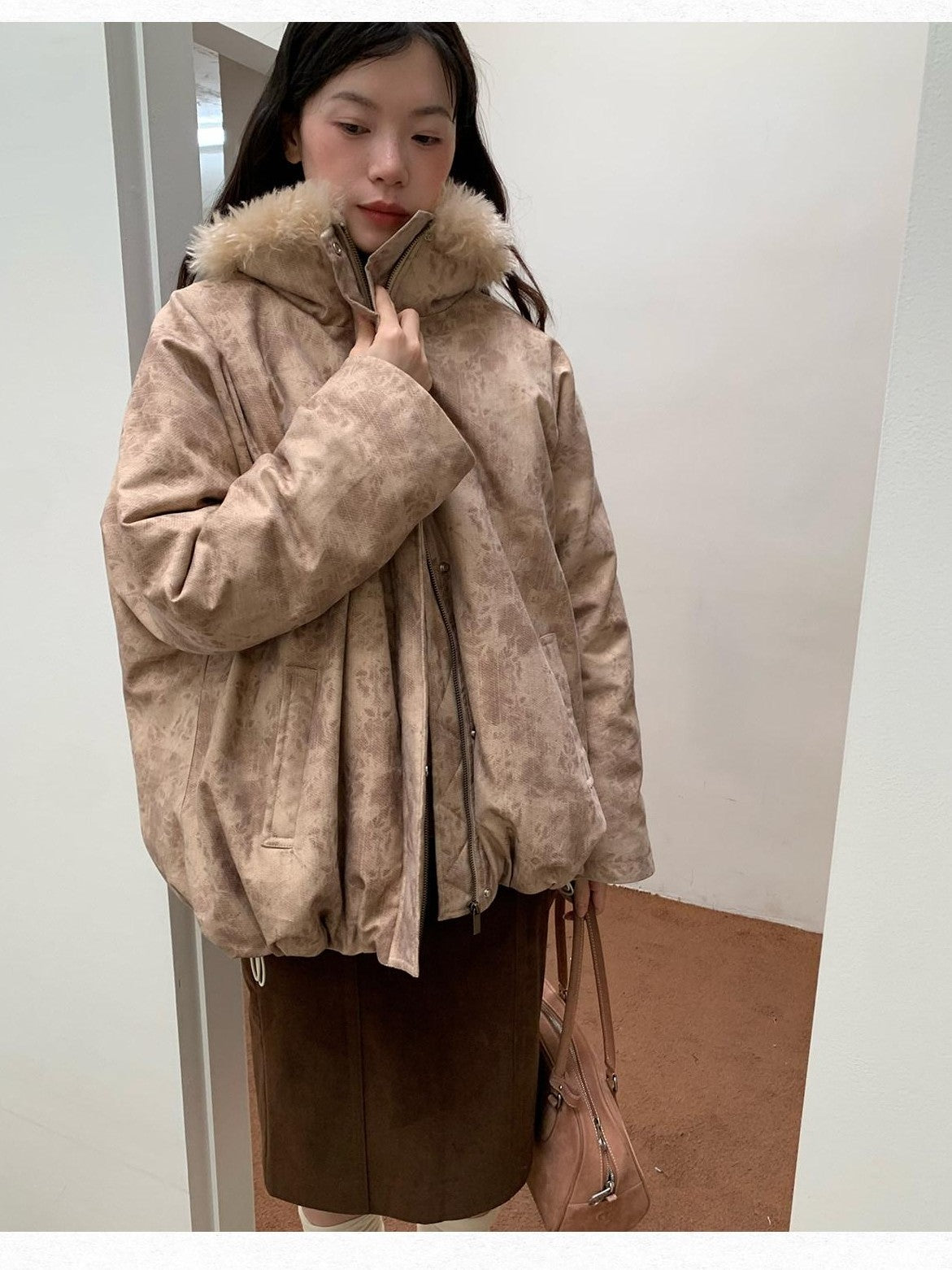 Dorydory Peach Pink Fur Trim Bud Hem Distressed Women&