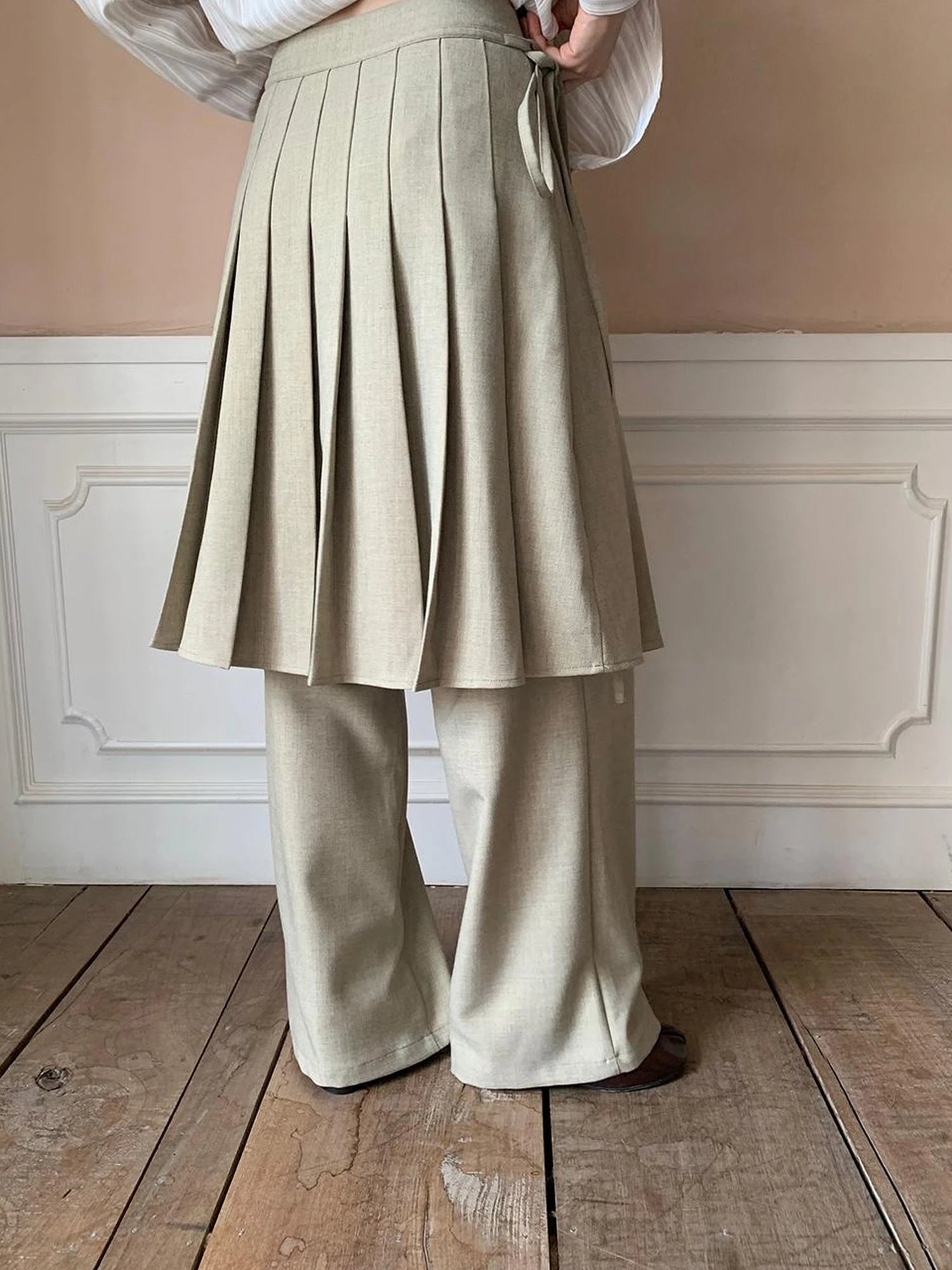 Pleated Palazzo Pants With Flowy Straight Leg Design