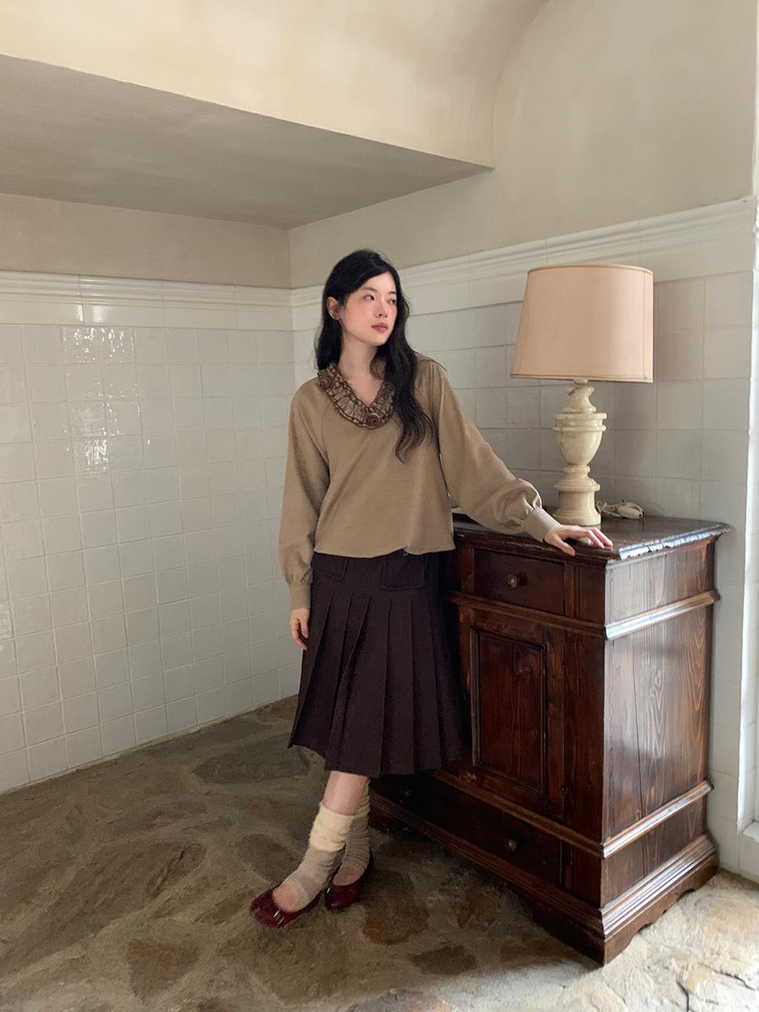 Dorydory Pleated Side Pocket Midi Skirt