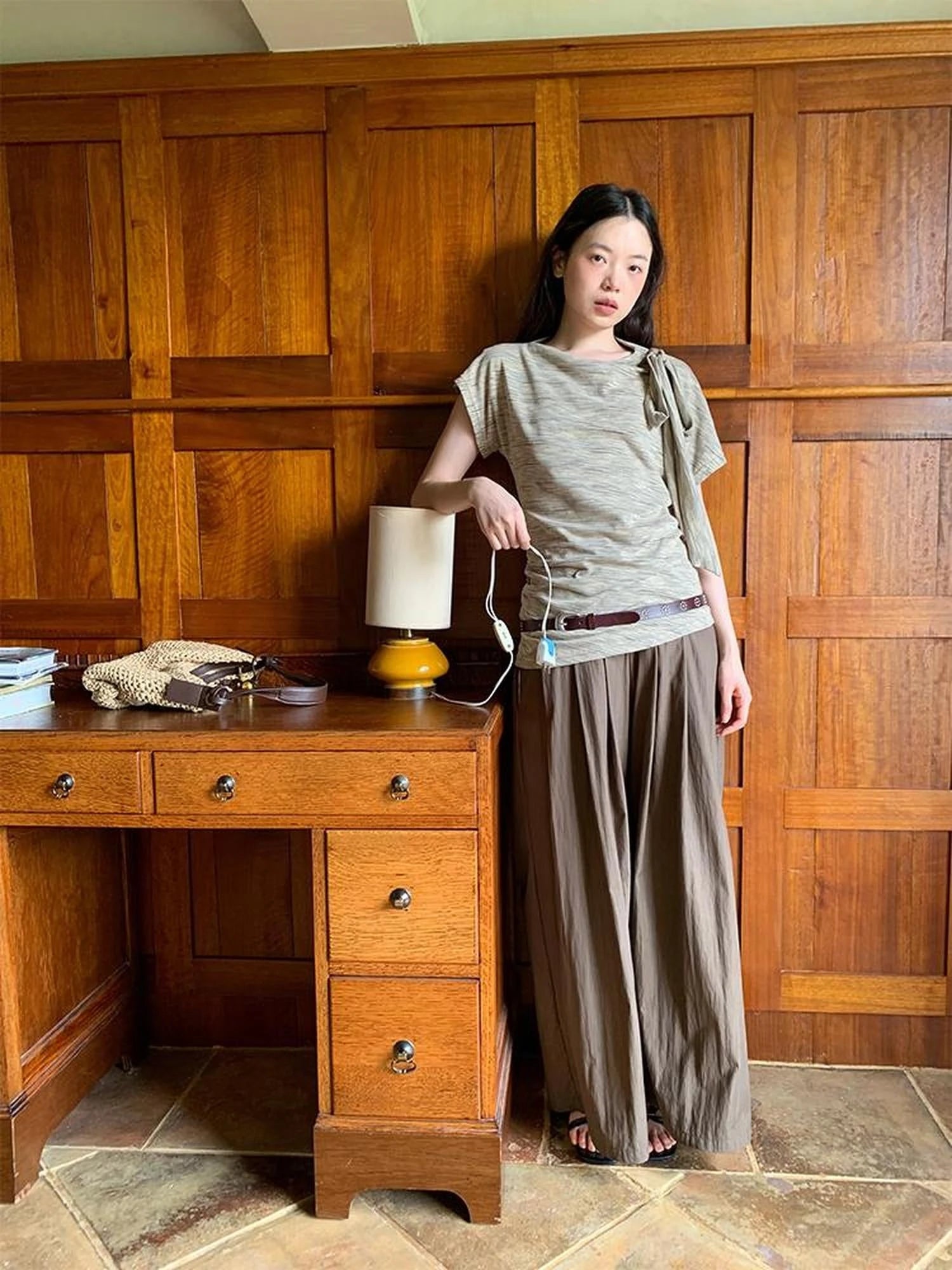 Retro Off Shoulder Bow Knit Tee