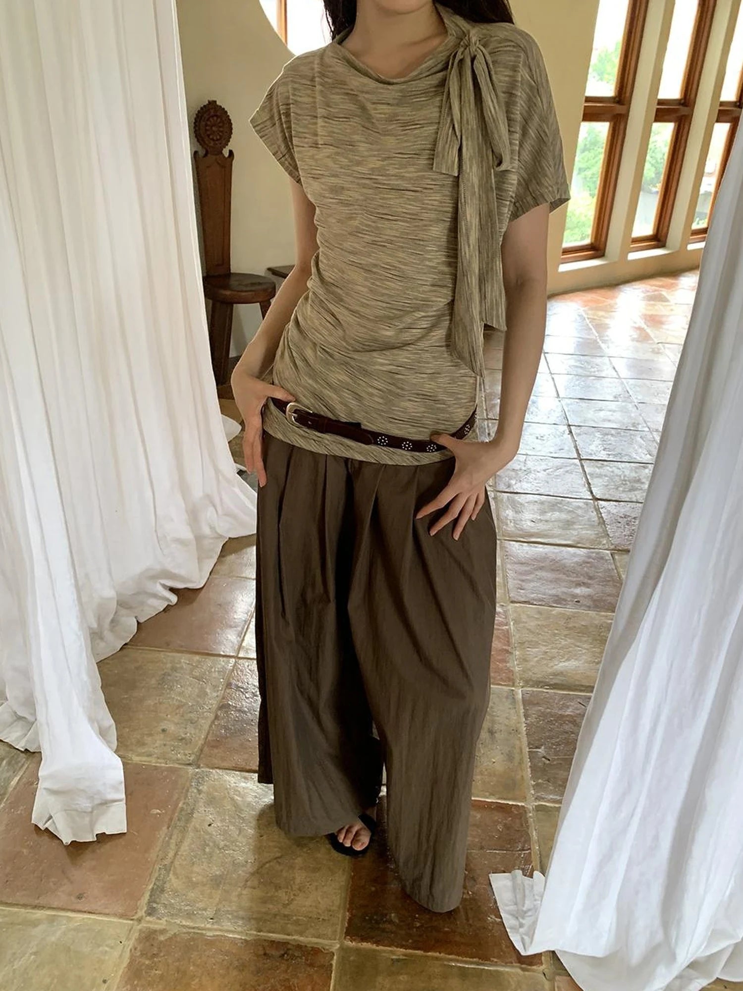 Retro Off Shoulder Bow Knit Tee