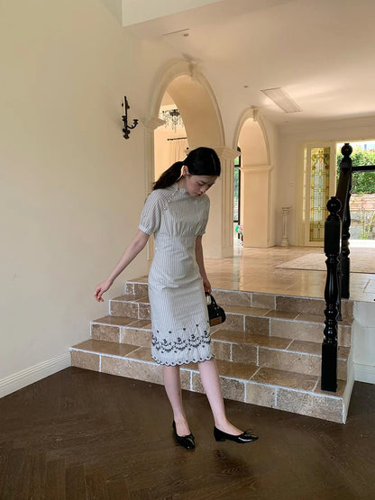 Retro Stripe Embroidered Cotton Qipao Dress V-Neck Long-Sleeve