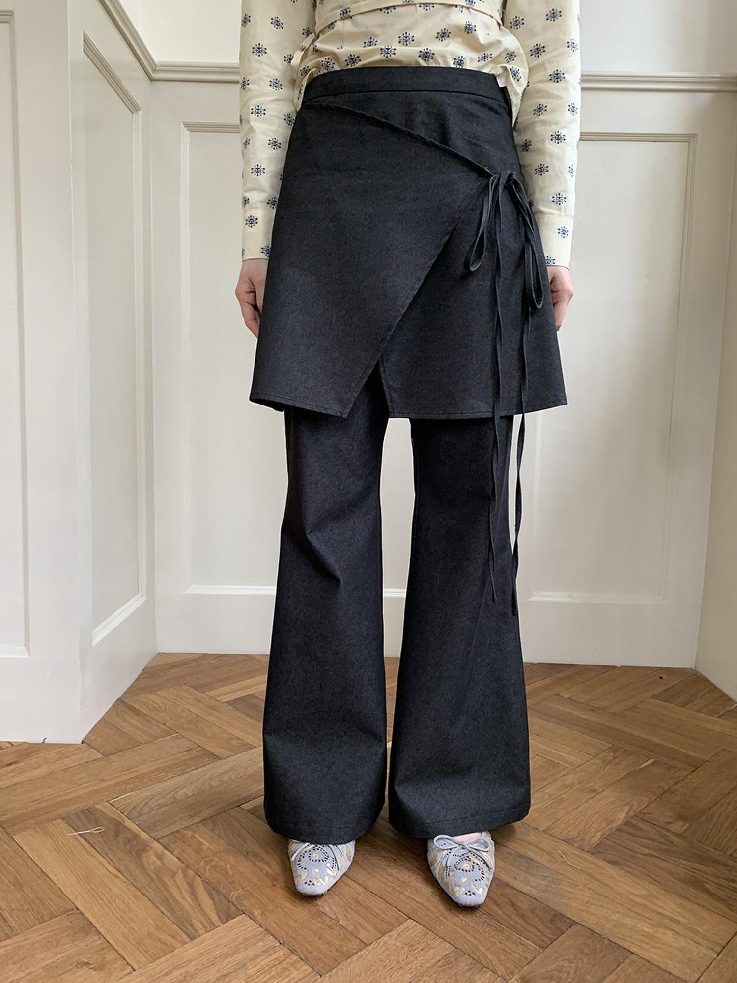 Dorydory Stretch Flared Trousers With Tie Waist