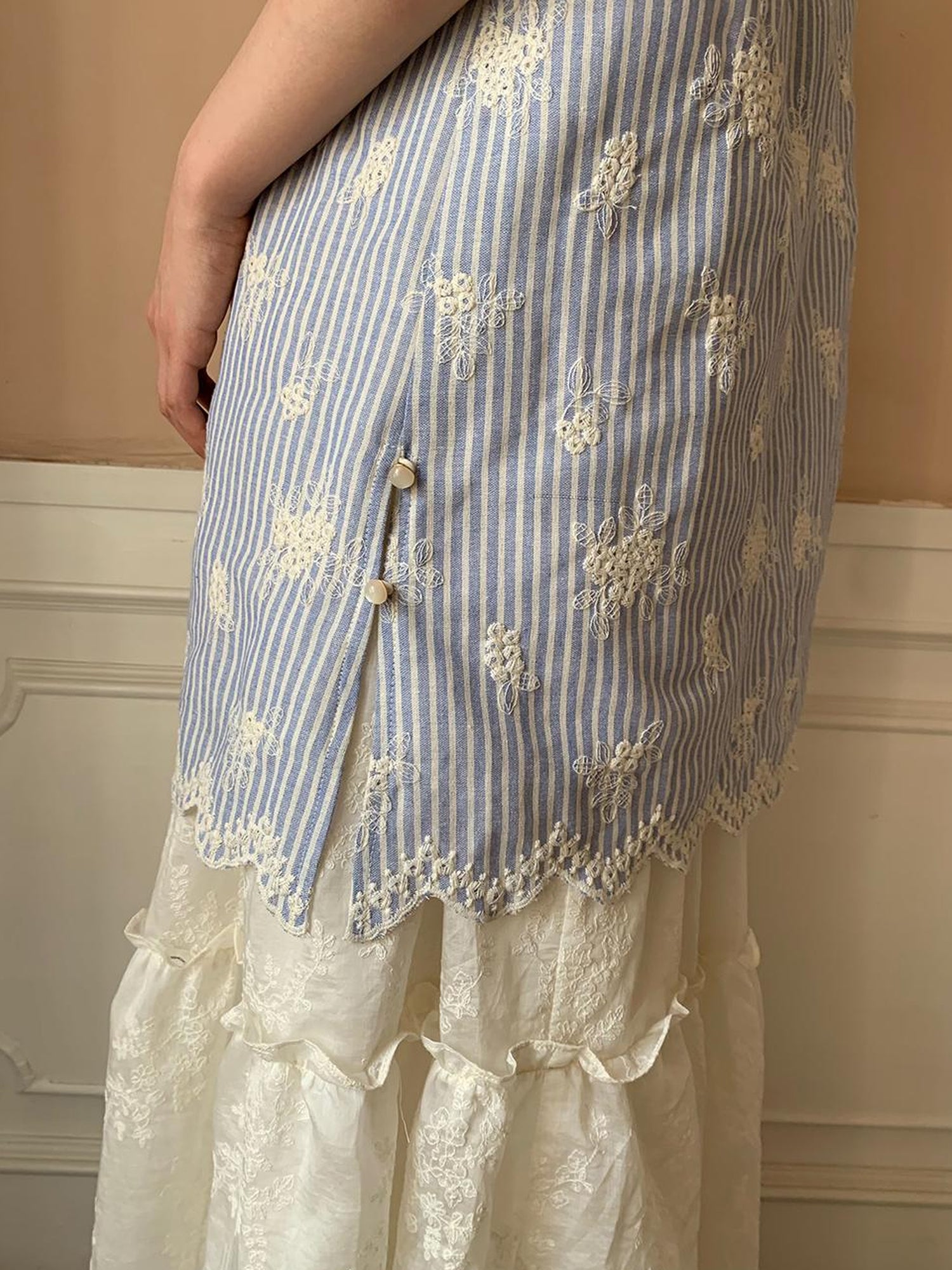 Dorydory Striped Jacquette Cheongsam V-neck Dress