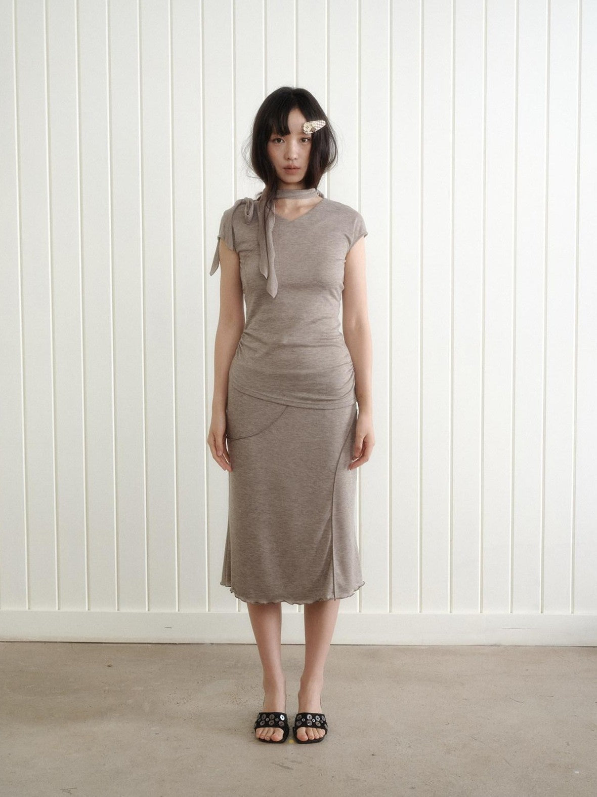 Dorydory Taupe V-neck Tie Knit Slim Women&