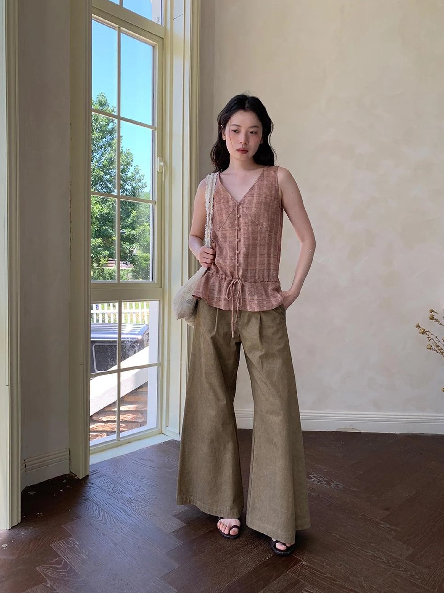 V-neck Checkered Faded Vest With Drawstring Hem