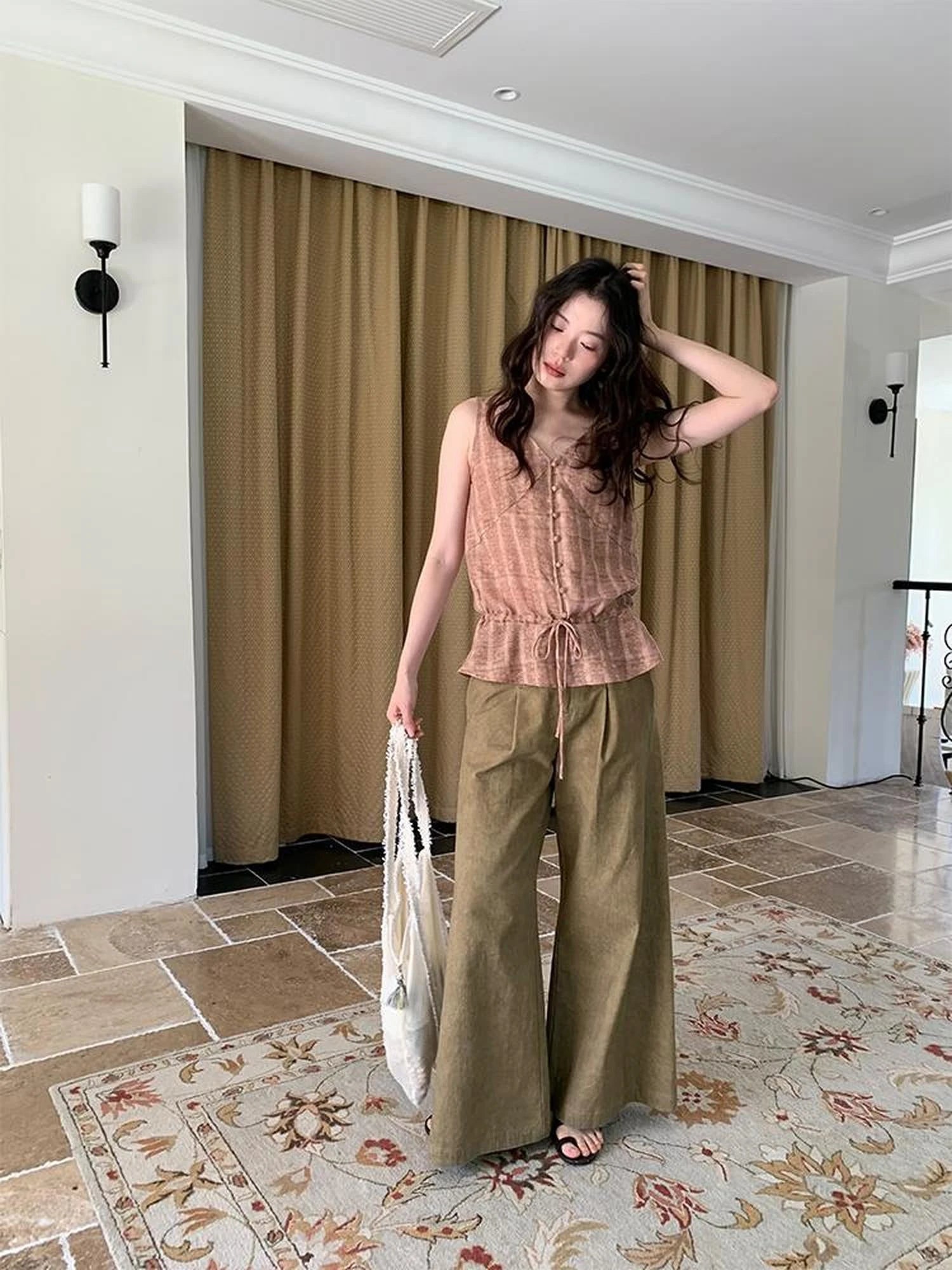 V-neck Checkered Faded Vest With Drawstring Hem