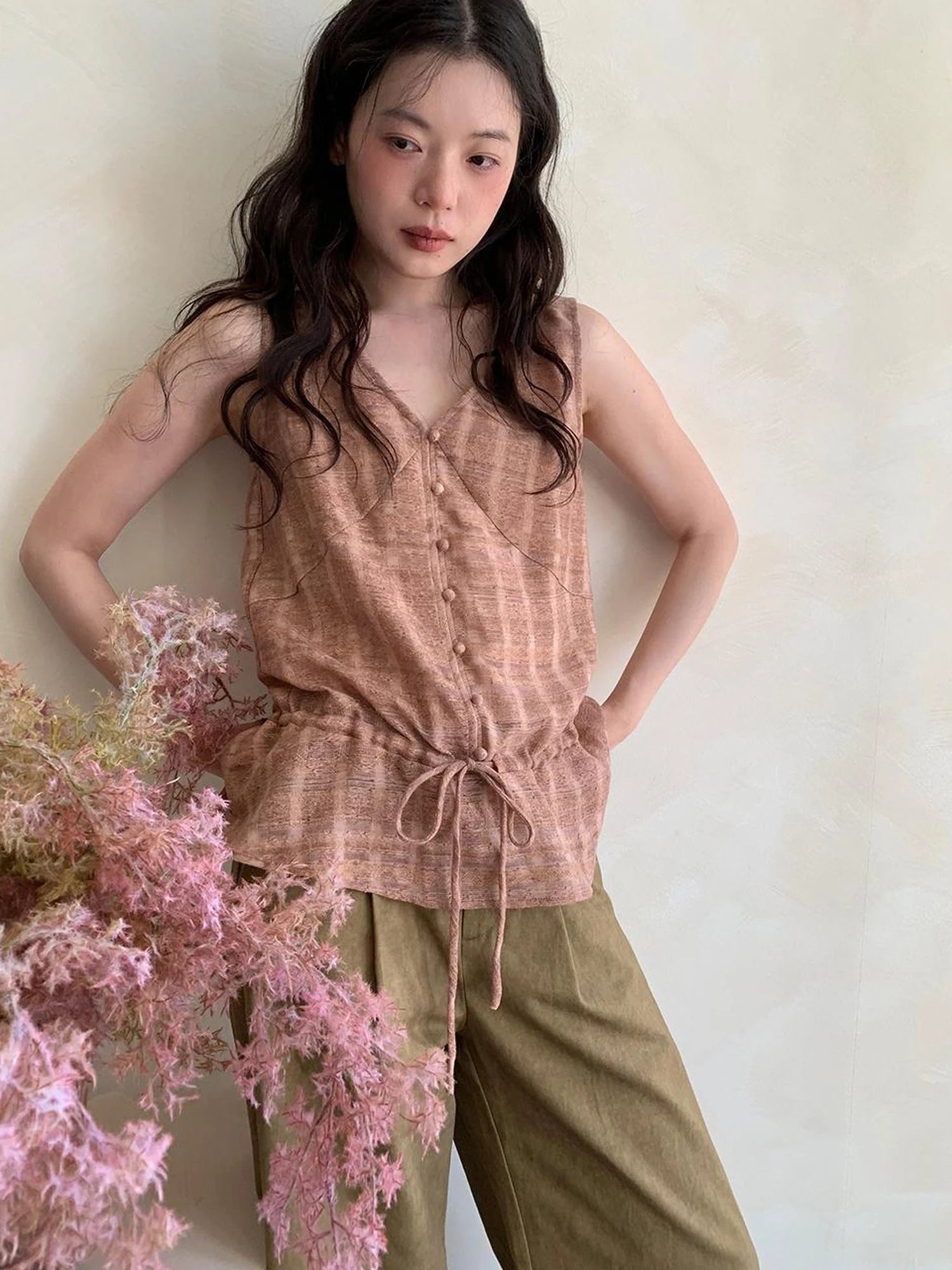 V-neck Checkered Faded Vest With Drawstring Hem