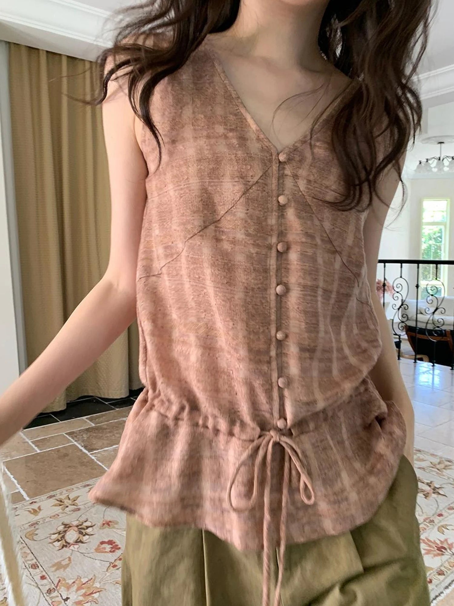 V-neck Checkered Faded Vest With Drawstring Hem