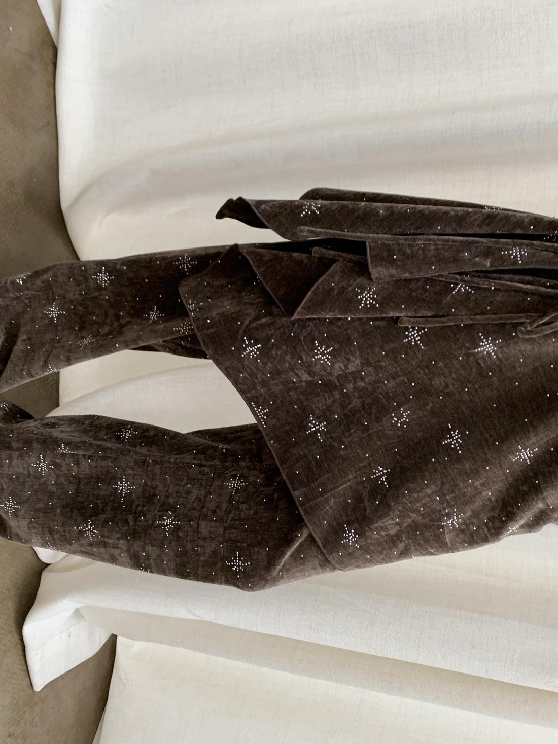 Dorydory Velvet Rhinestone Asymmetric Chenille Women&