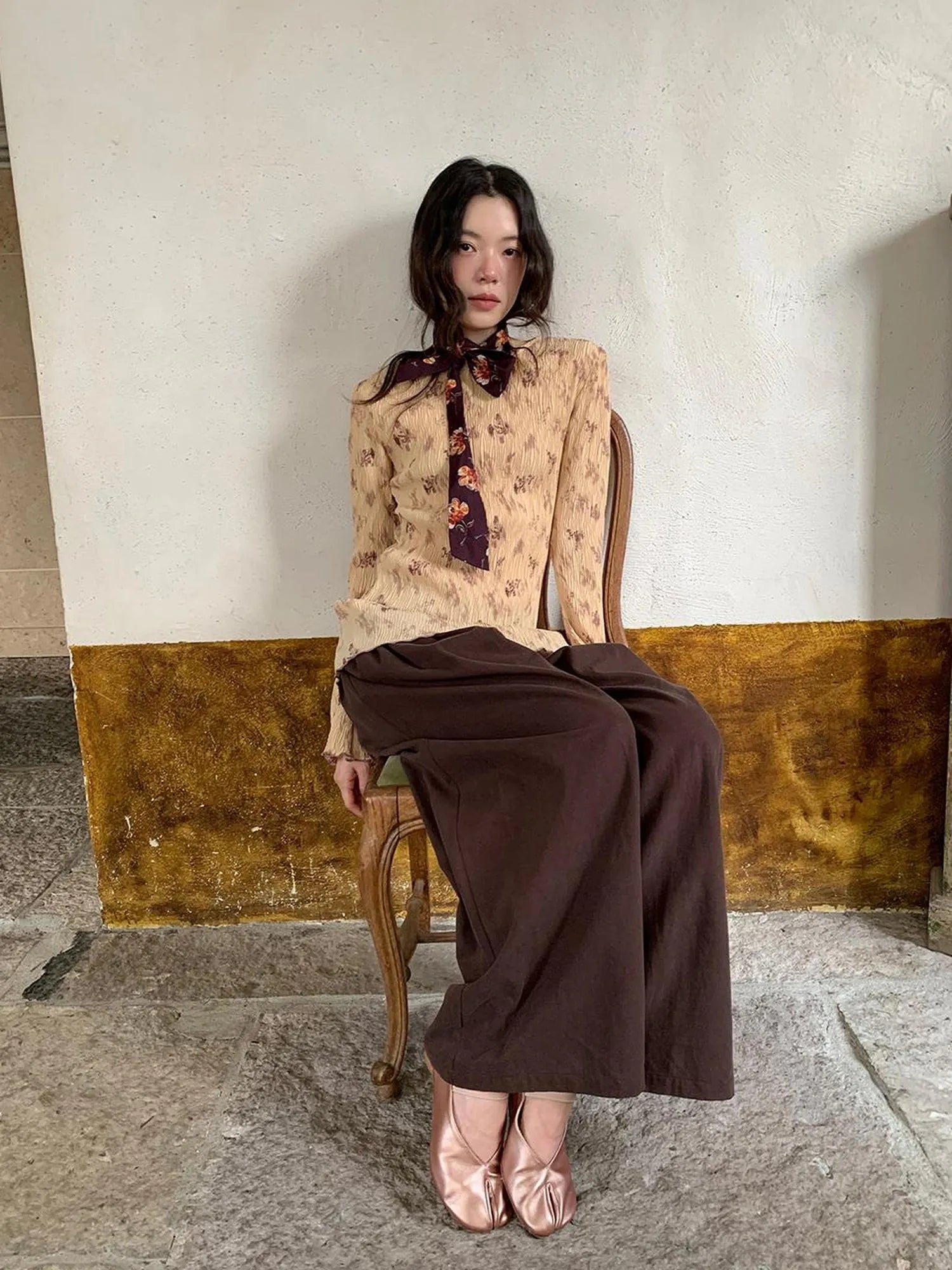 Vintage Floral Print Textured Blouse