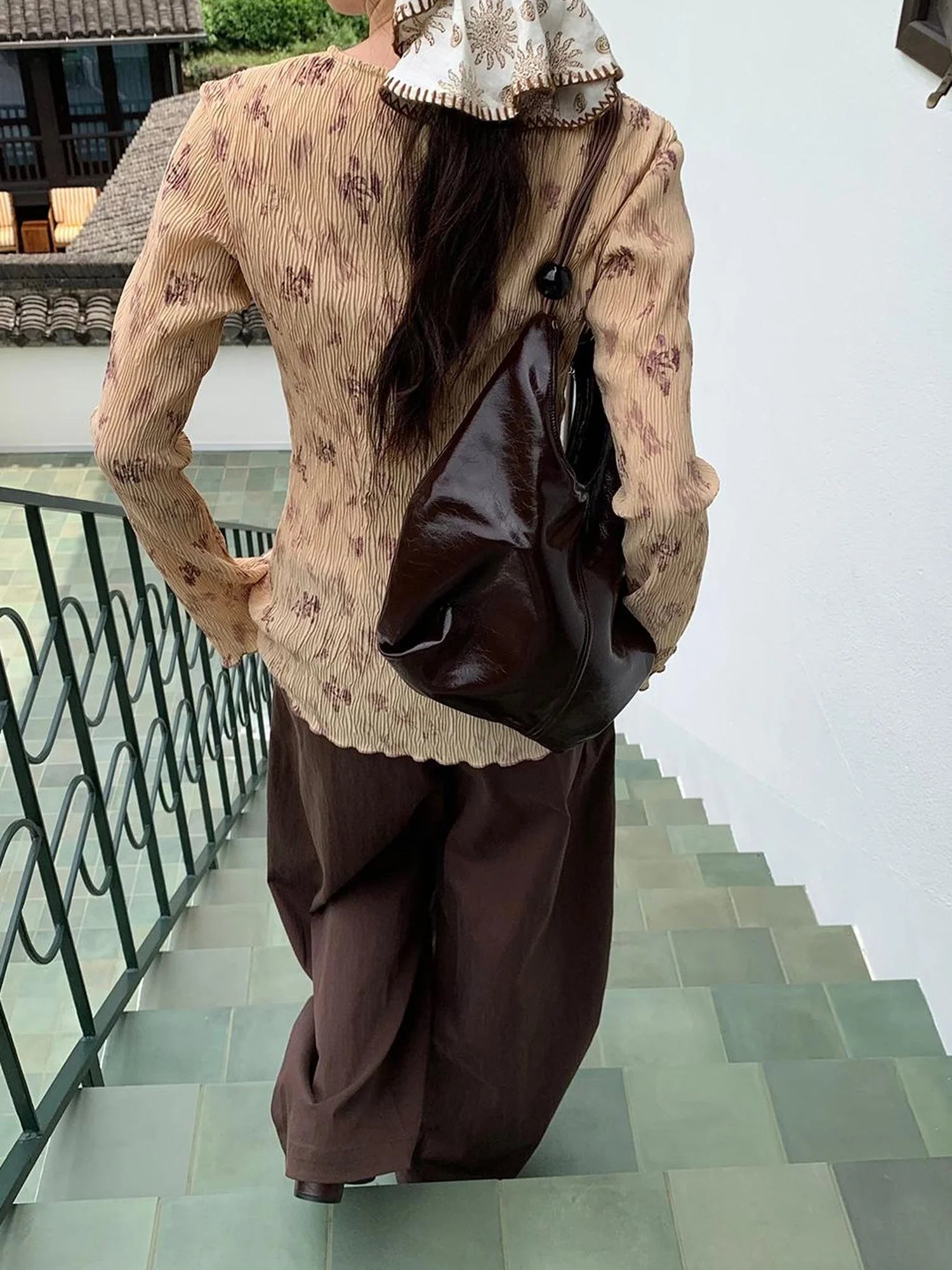 Vintage Floral Print Textured Blouse