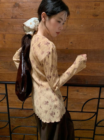 Vintage Floral Print Textured Blouse
