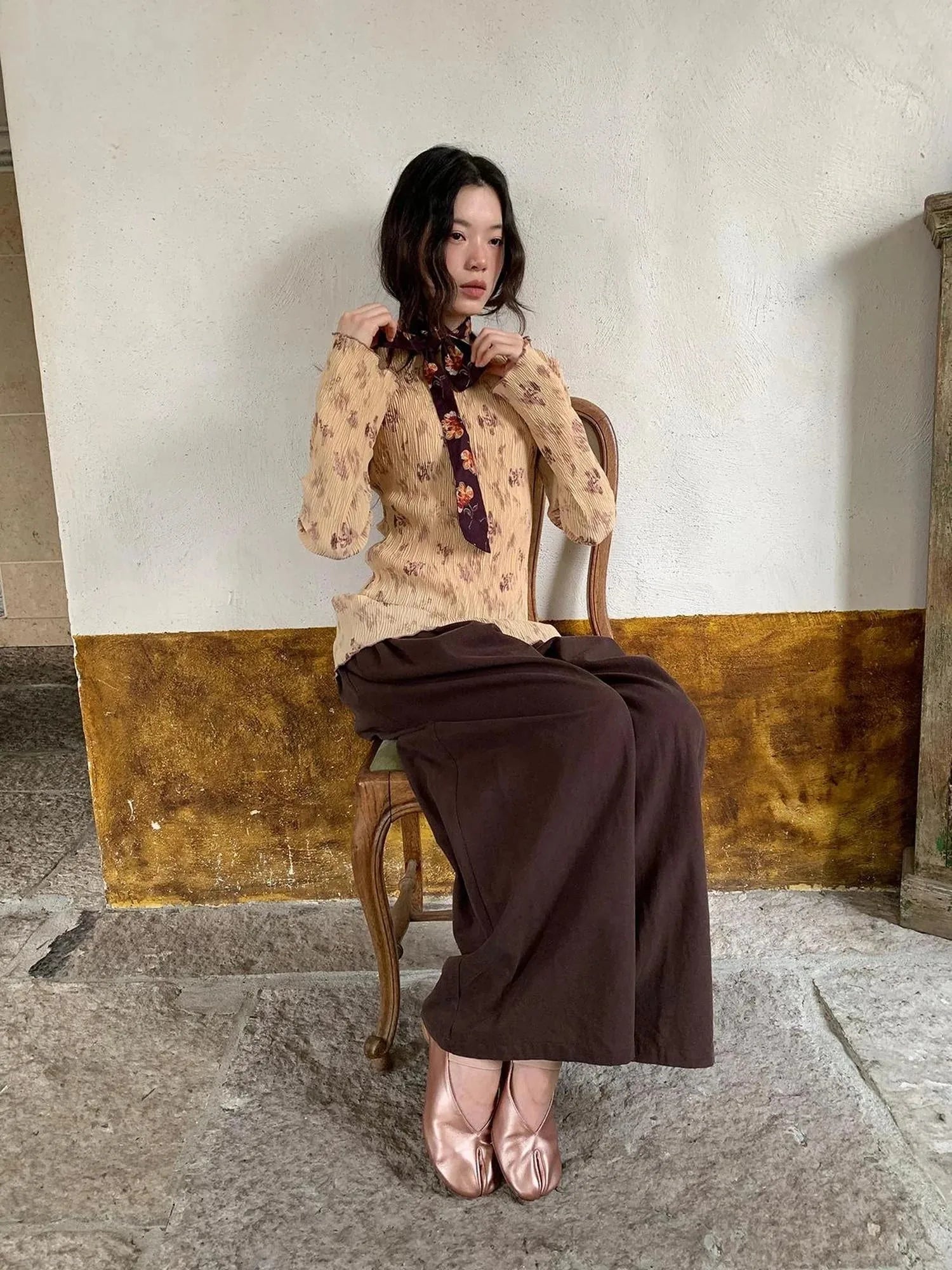 Vintage Floral Print Textured Blouse