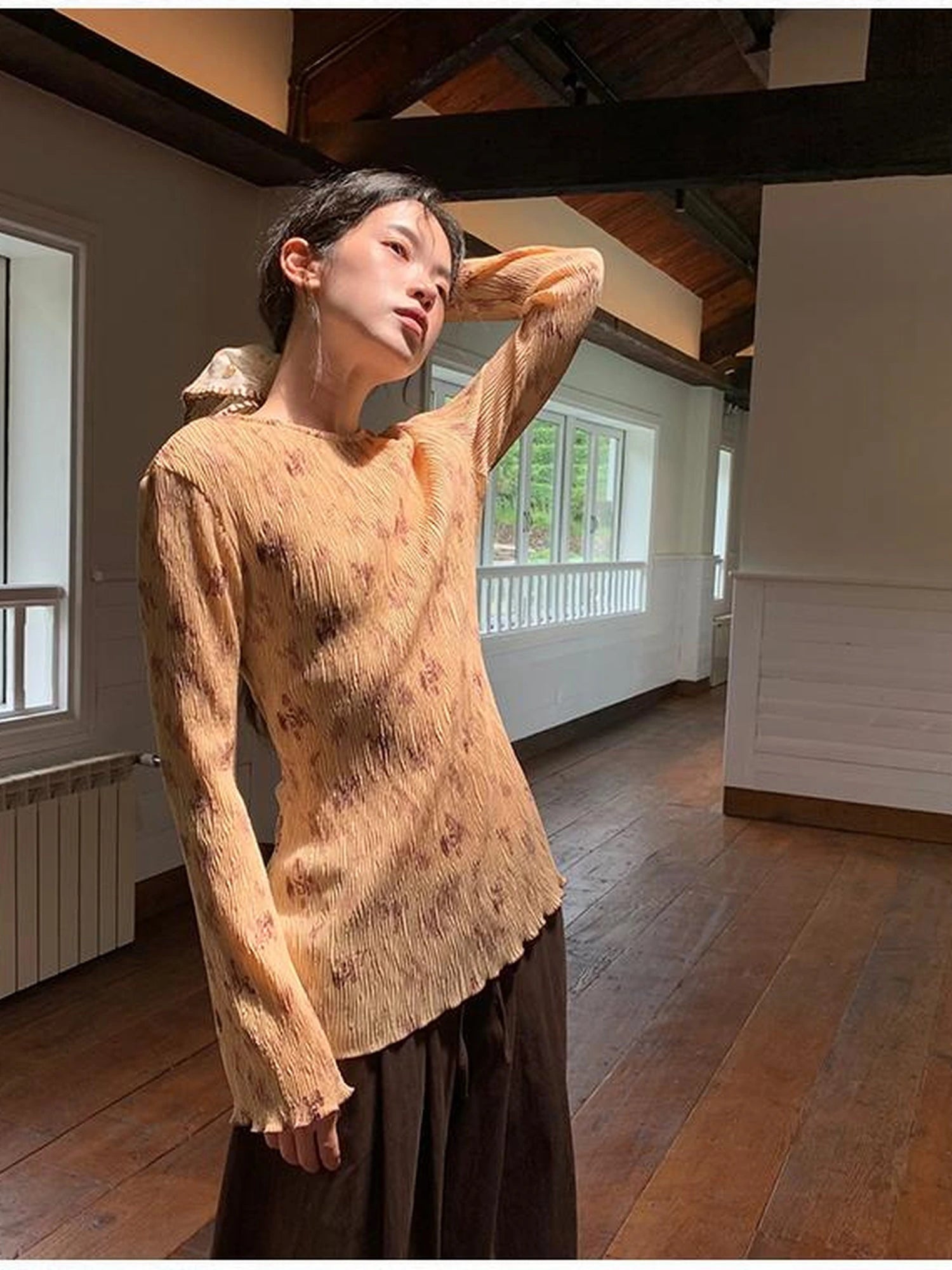 Vintage Floral Print Textured Blouse