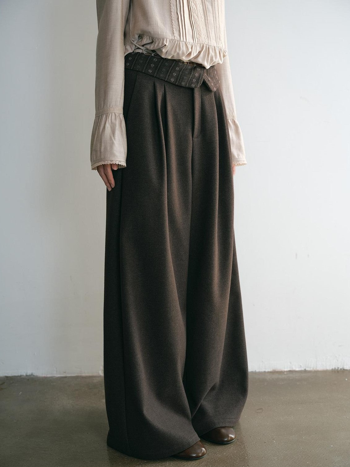 Dorydory Vintage High-waist Embroidered Pleated Women&