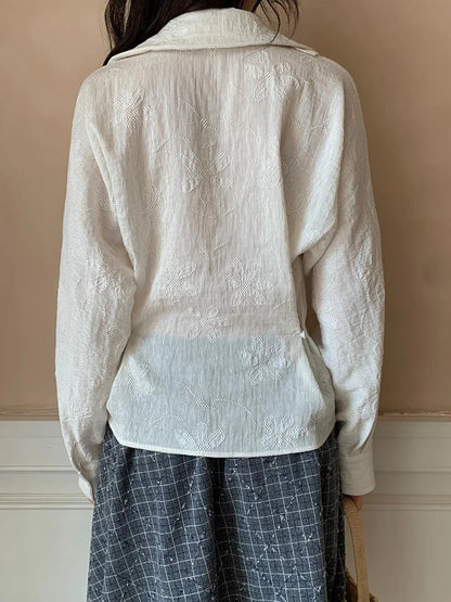 Vintage Lace Trimmed V-Neck Blouse With Floral Lace