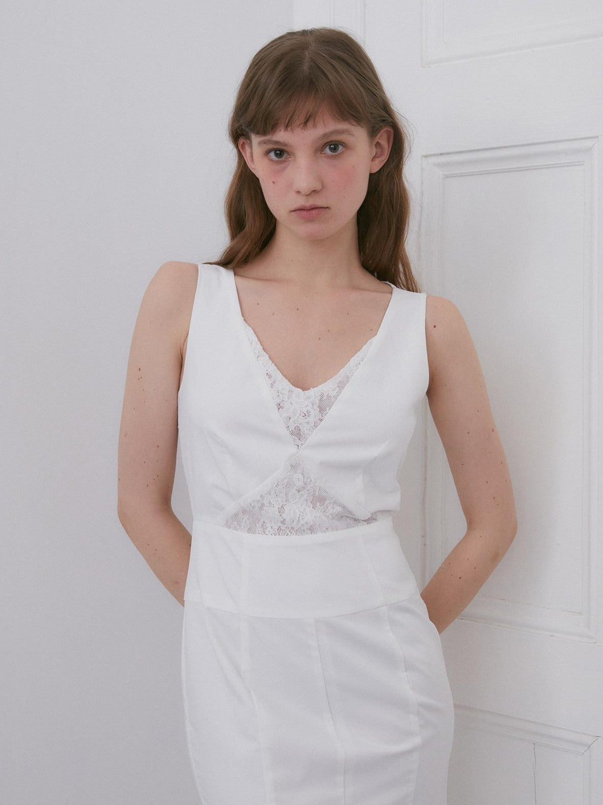 Dorydory White Lace V-neck Slim Sleeveless Women&
