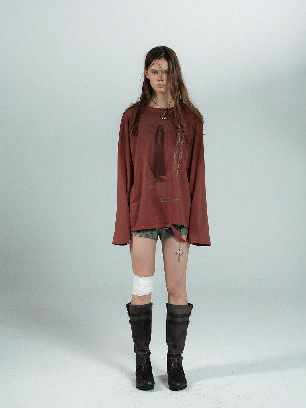 DoublePunch Retro Maroon Distressed Handpainted Print Women&