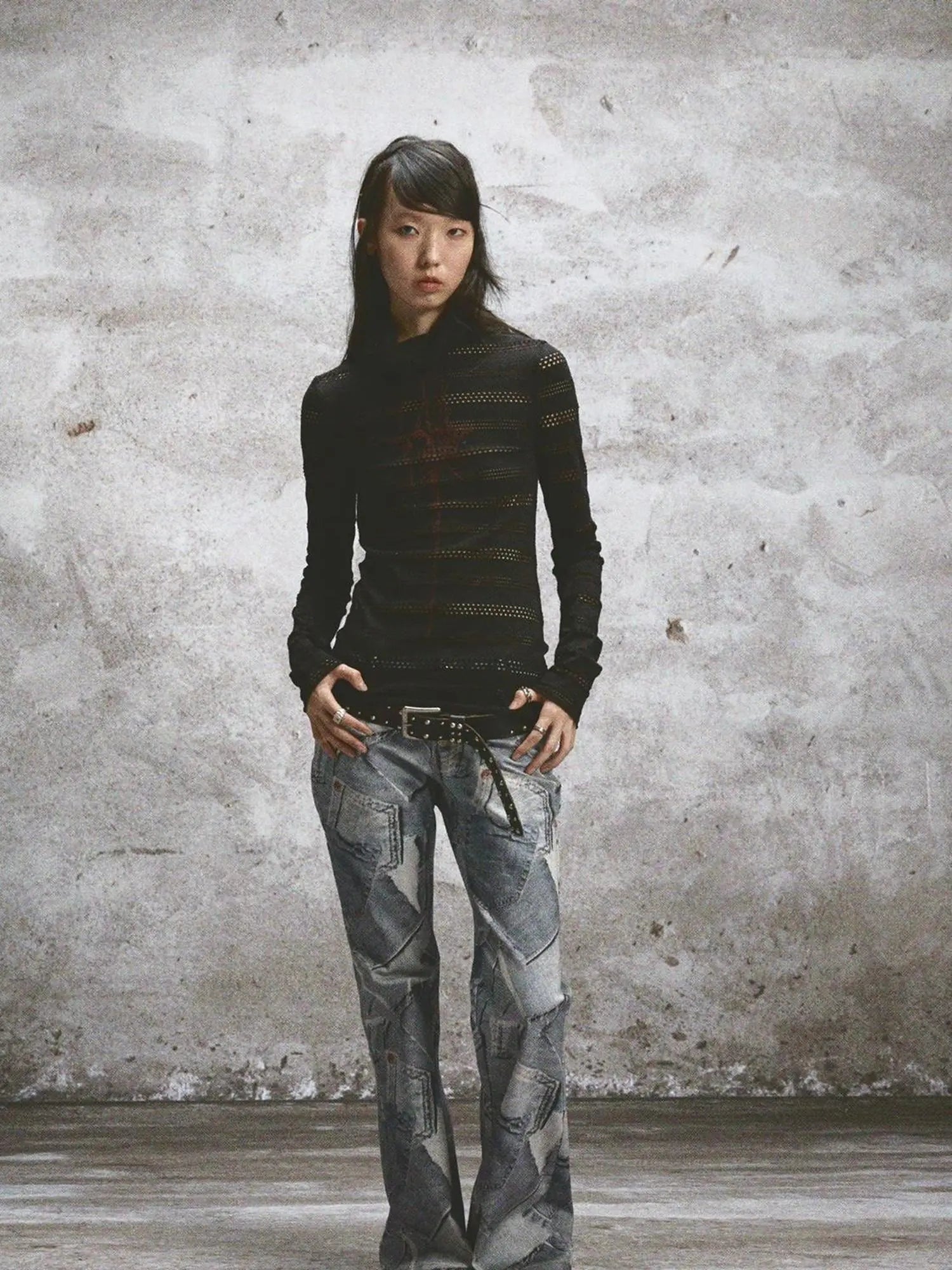 Double Layered Elastic Print Crewneck Long Sleeve Tee