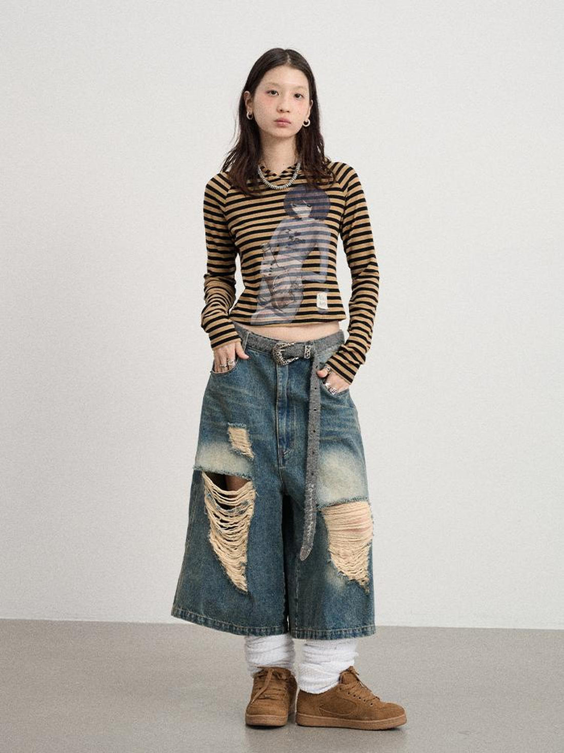 Achihara Drunk Minnie Striped Hoodie Tee