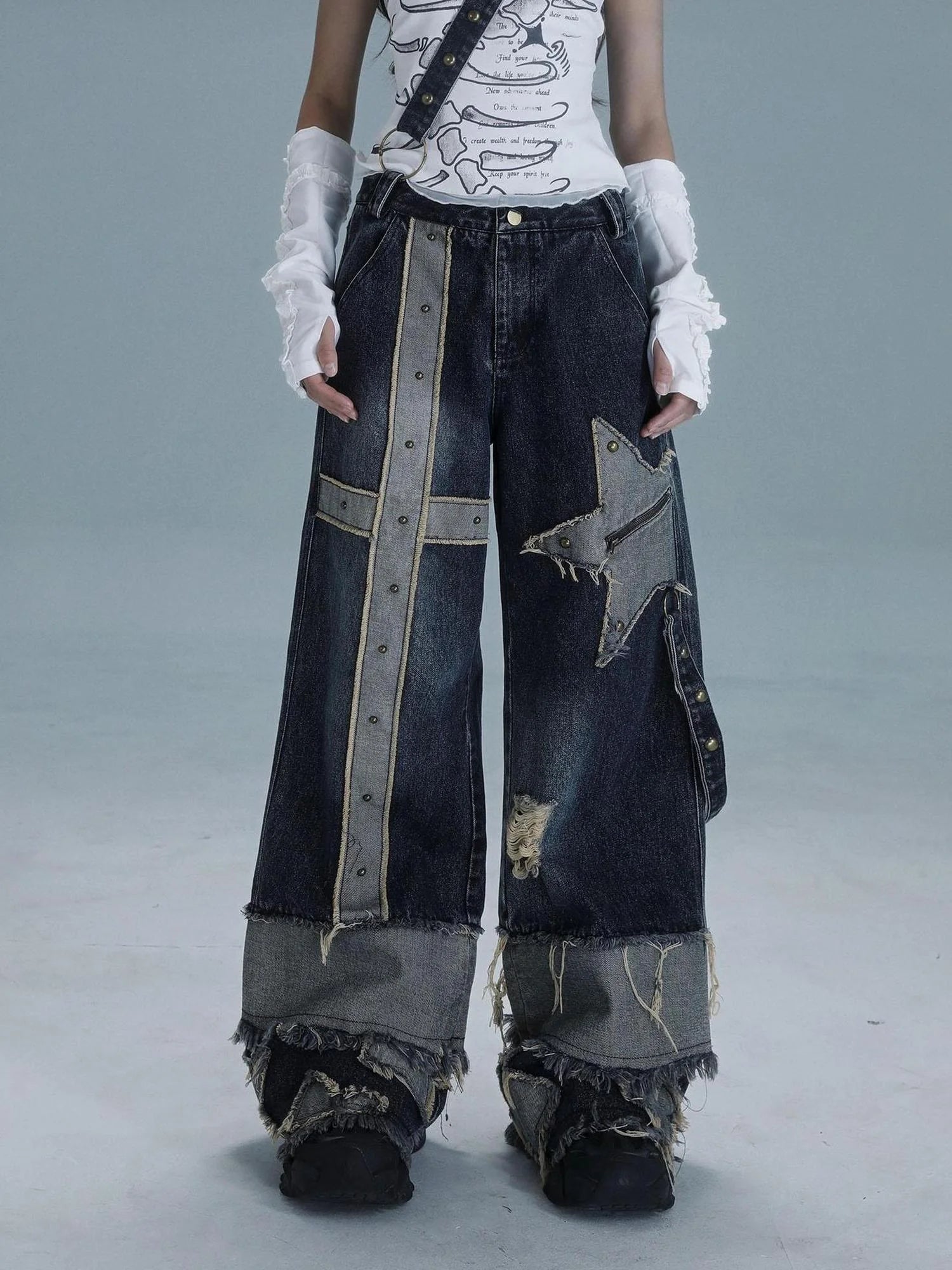 Echo Headphone Denim Low Rise Wide Leg Washed Jeans With Studs