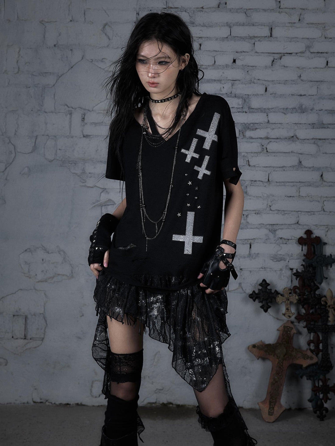 Edgy Punk Rock Distressed Lace Trim Asym Hem Loose T-shirt