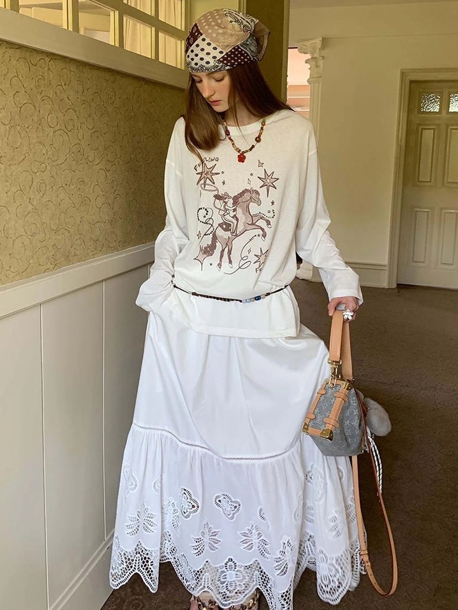 Elegant 3D Wave Lace Embroidered Split Hem Skirt