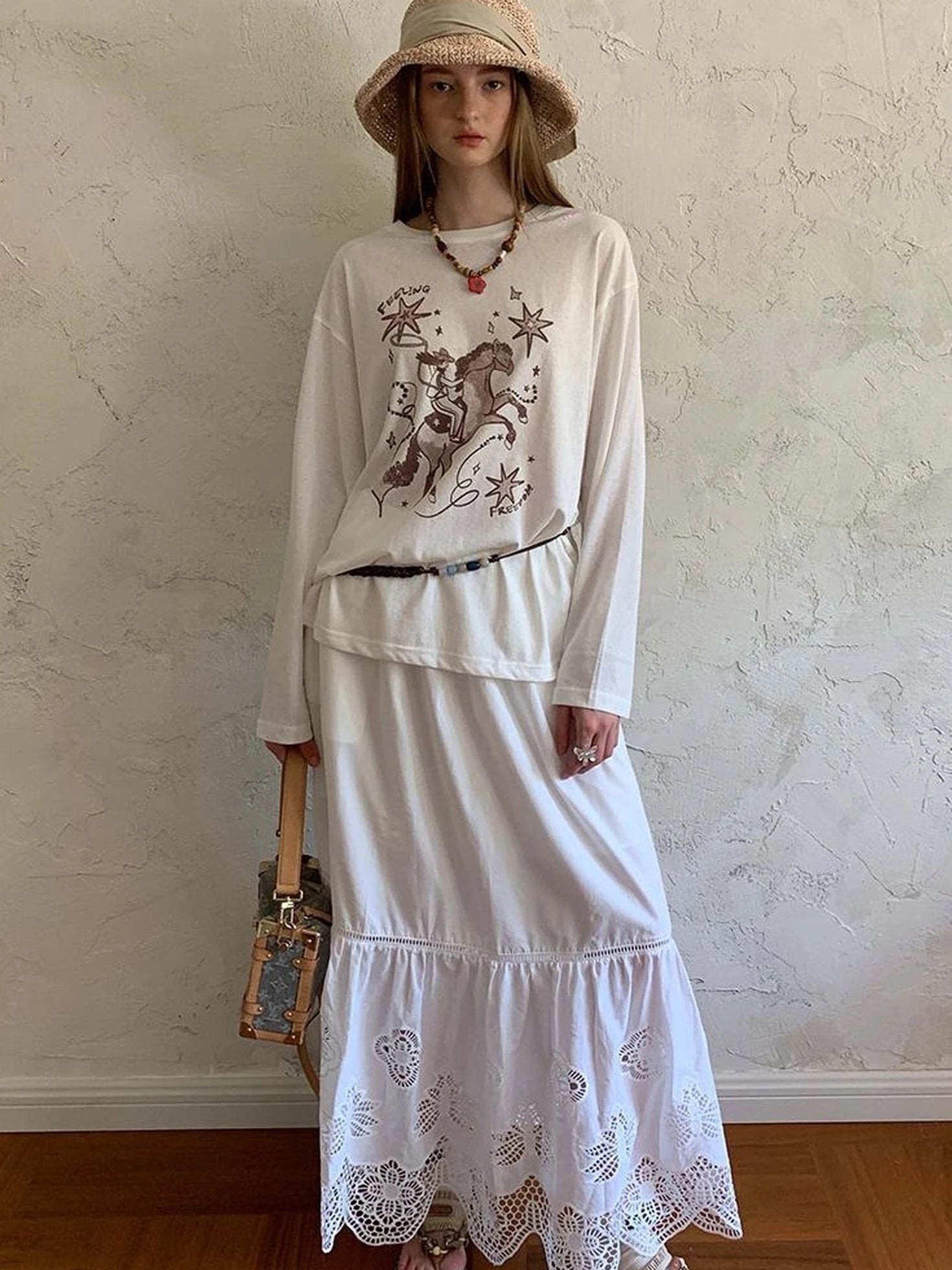 Elegant 3D Wave Lace Embroidered Split Hem Skirt