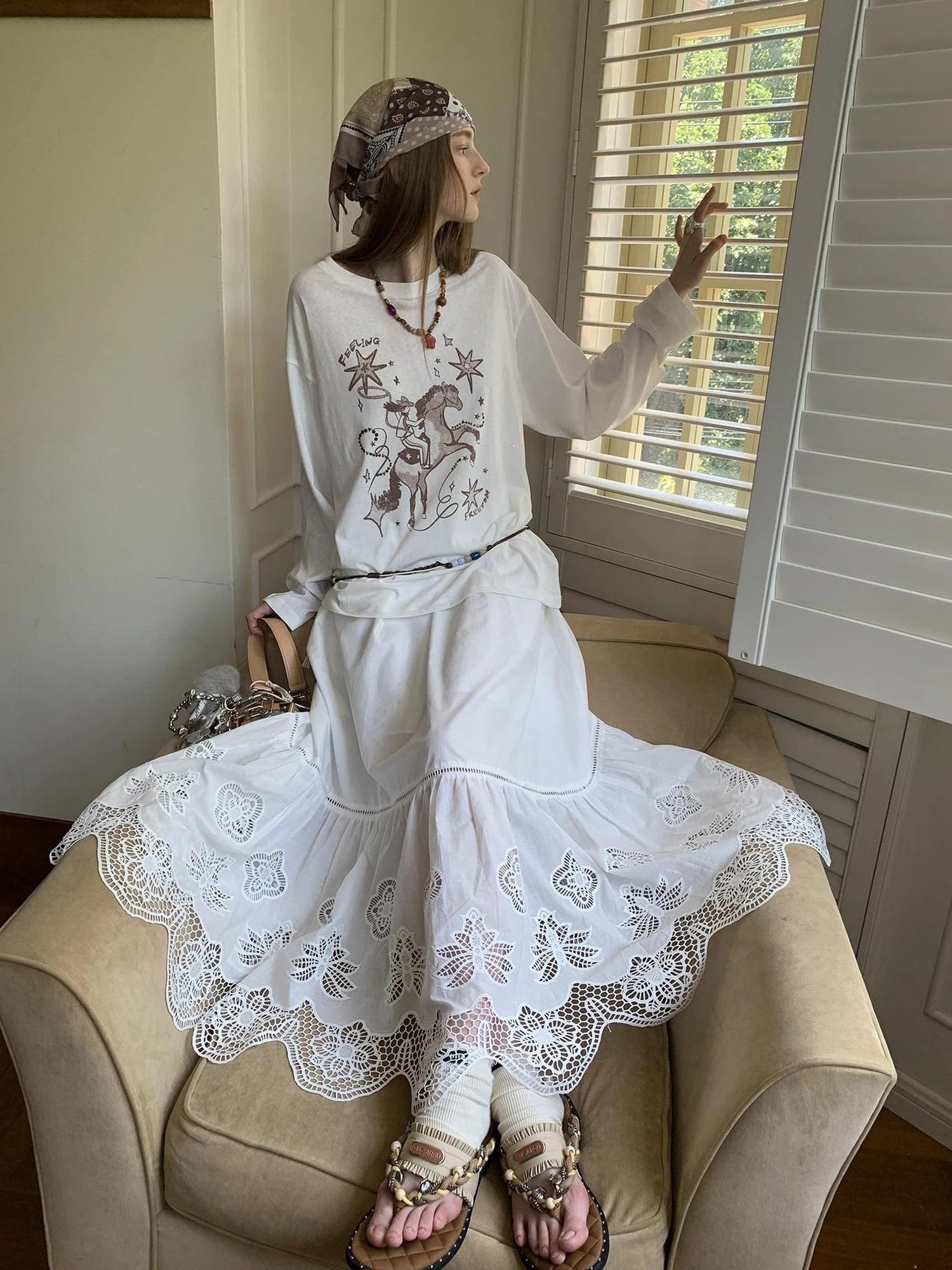 Elegant 3D Wave Lace Embroidered Split Hem Skirt