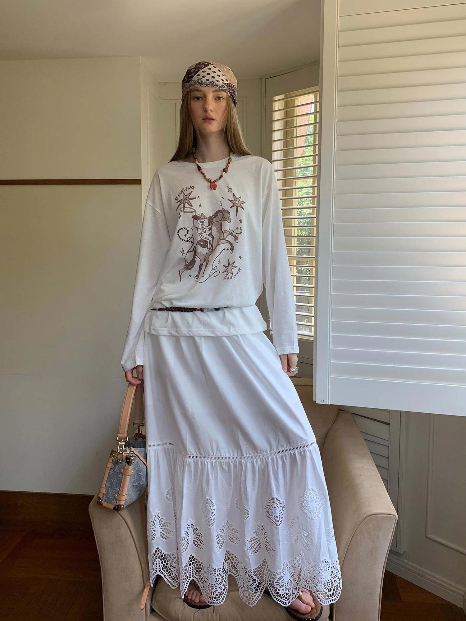 Elegant 3D Wave Lace Embroidered Split Hem Skirt