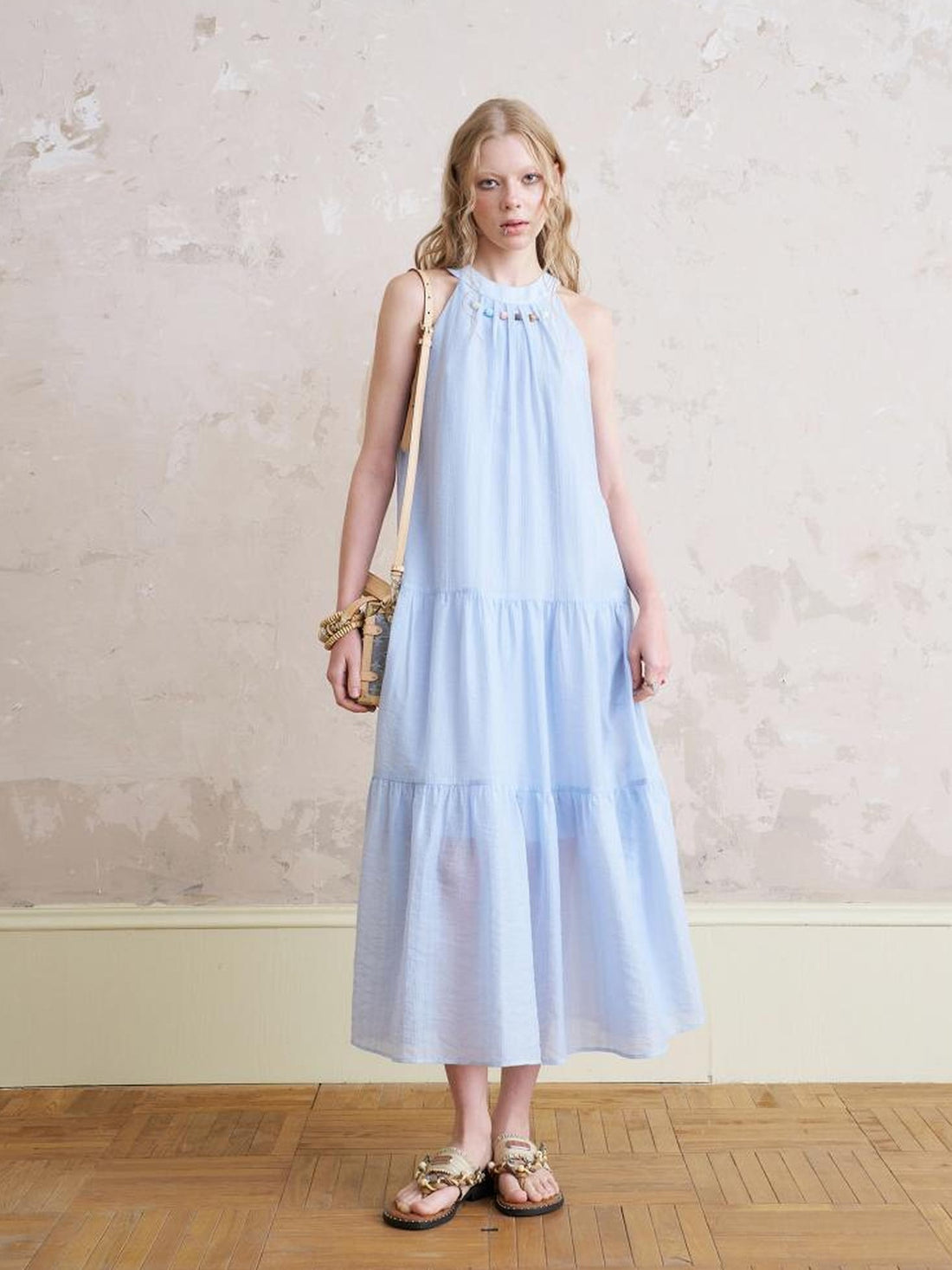 DIDDI MODA Elegant Bow Beaded Halter Dress With Layered Flowy Ribbon