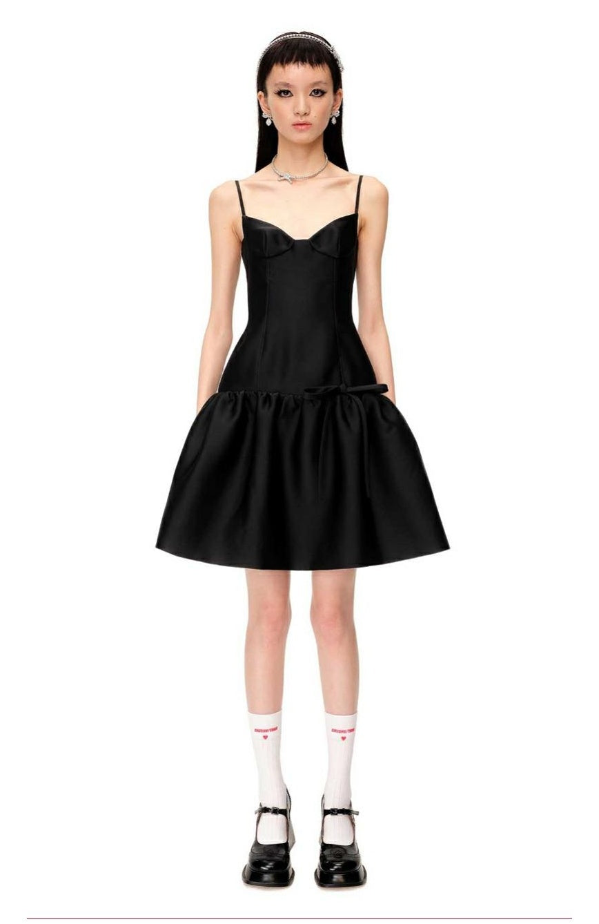 Elegant Bow Strap Dress with Built-in Bra