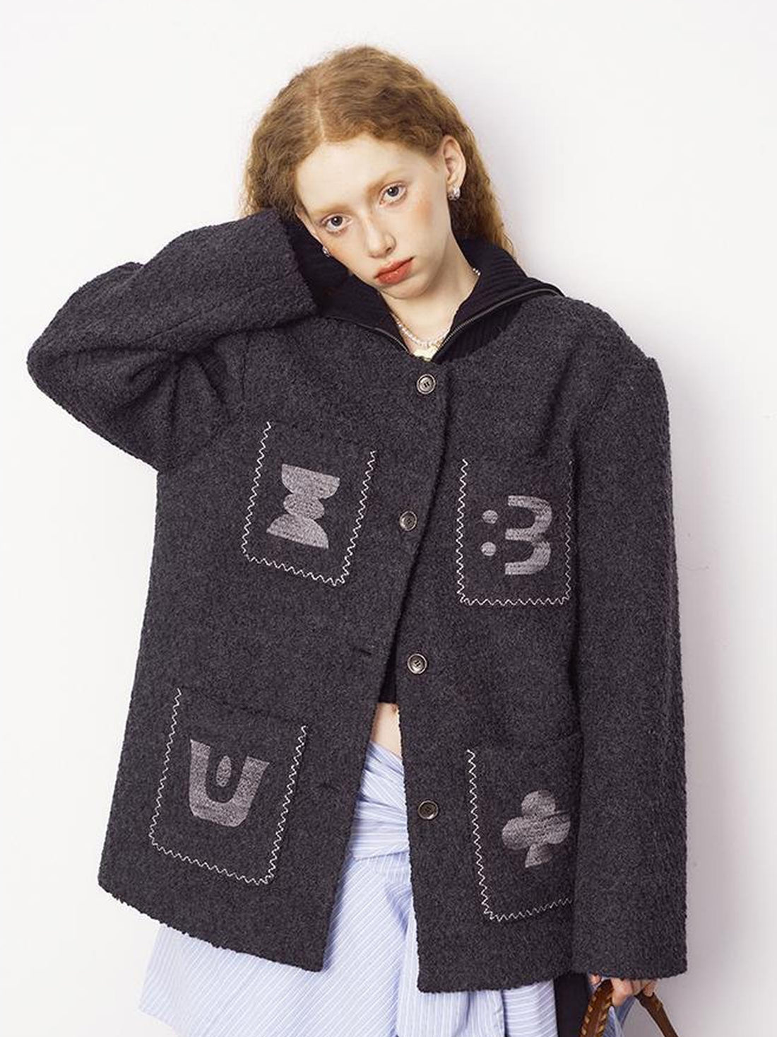 DIDDI MODA Elegant Cropped Bouclé Jacket With Embroidered Pockets &amp; Digital Motifs