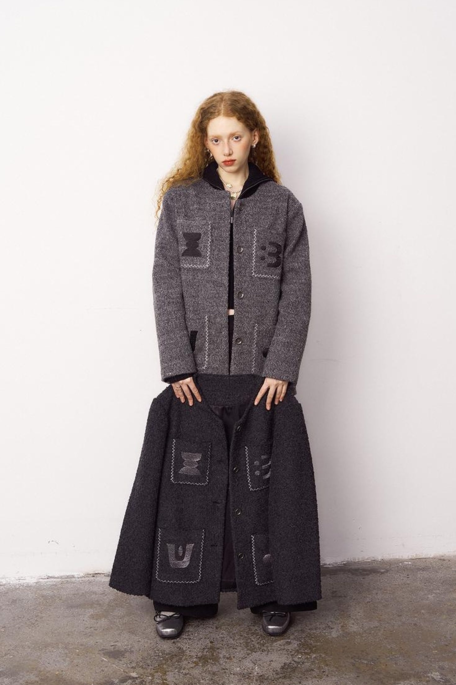 DIDDI MODA Elegant Cropped Bouclé Jacket With Embroidered Pockets &amp; Digital Motifs