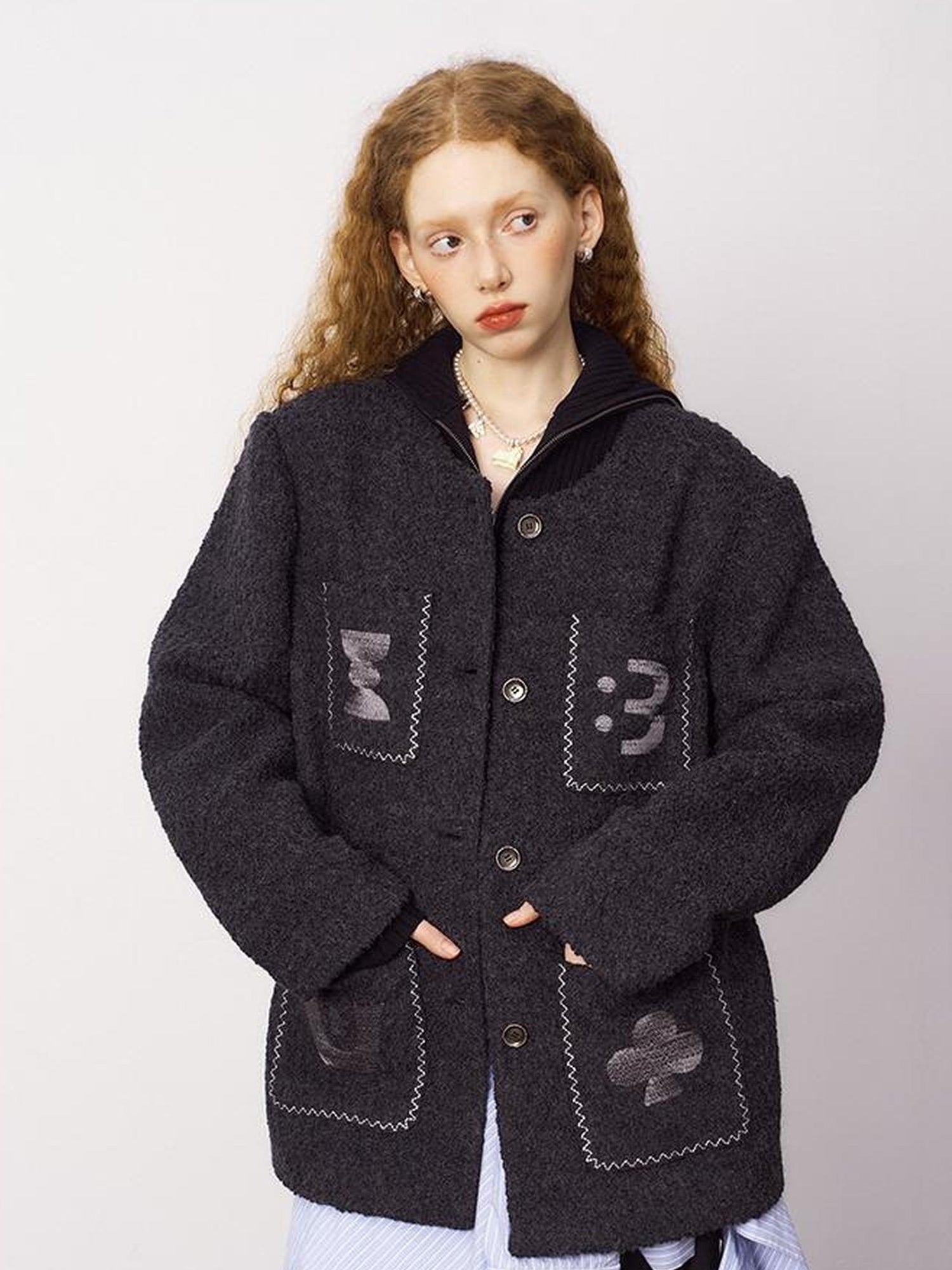 DIDDI MODA Elegant Cropped Bouclé Jacket With Embroidered Pockets &amp; Digital Motifs