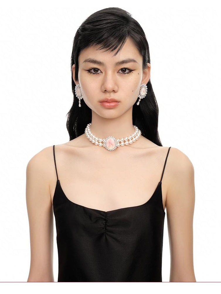 Elegant Double-Layer Pearl Necklace with Minimal Carving