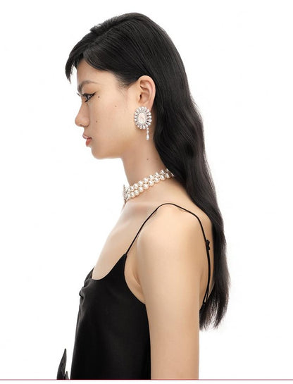 Elegant Double-Layer Pearl Necklace with Minimal Carving