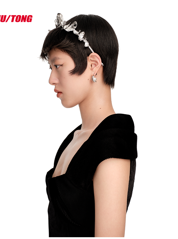 Elegant Feather Hairband Chic &amp; Sophisticated Accessory