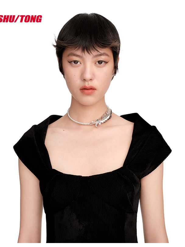 Elegant Feather Zircon Choker Chic &amp; Sophisticated Necklace